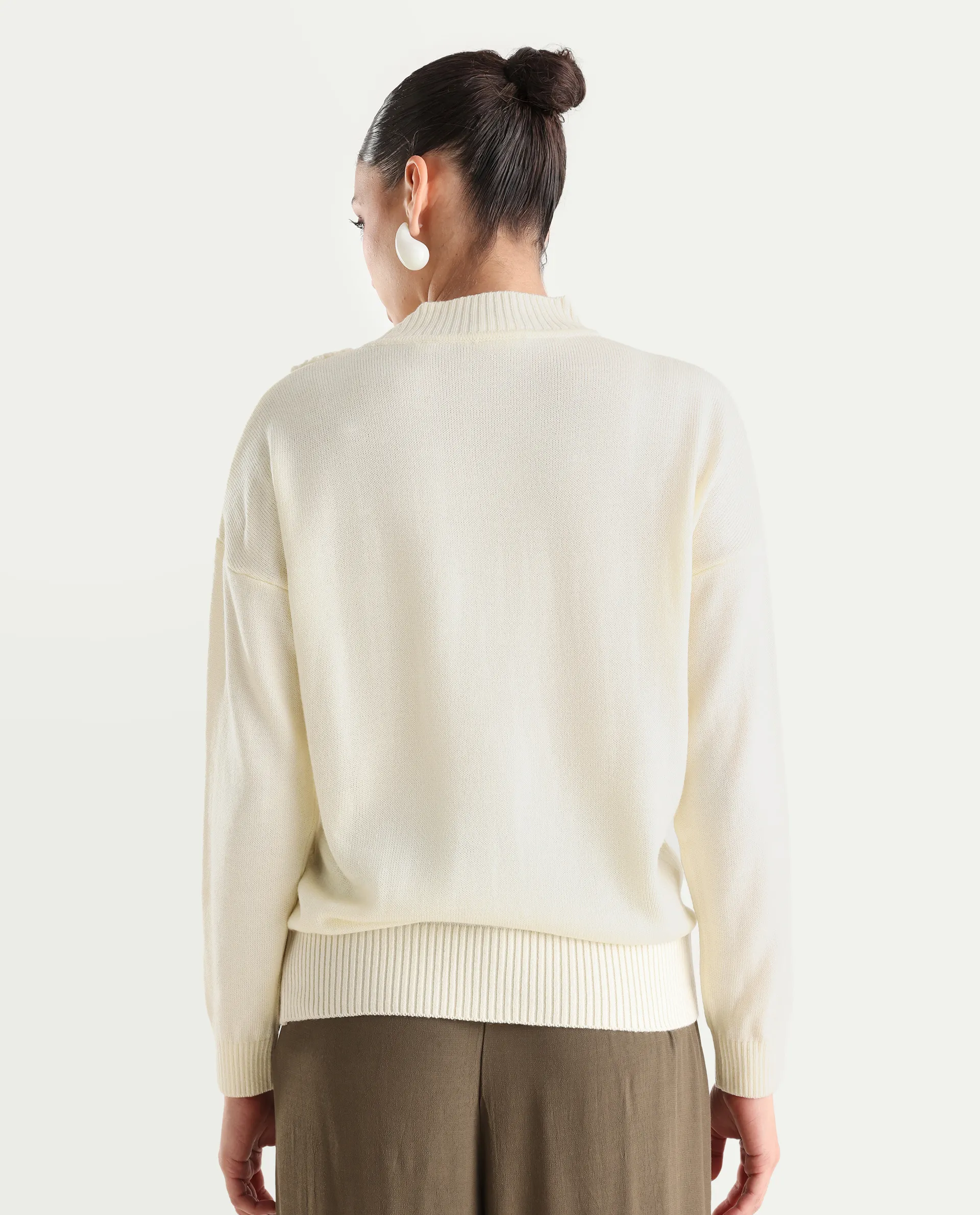 Rareism Women's Adhara Off White Acrylic High Neck Plain Regular Fit Sweater - Image 7