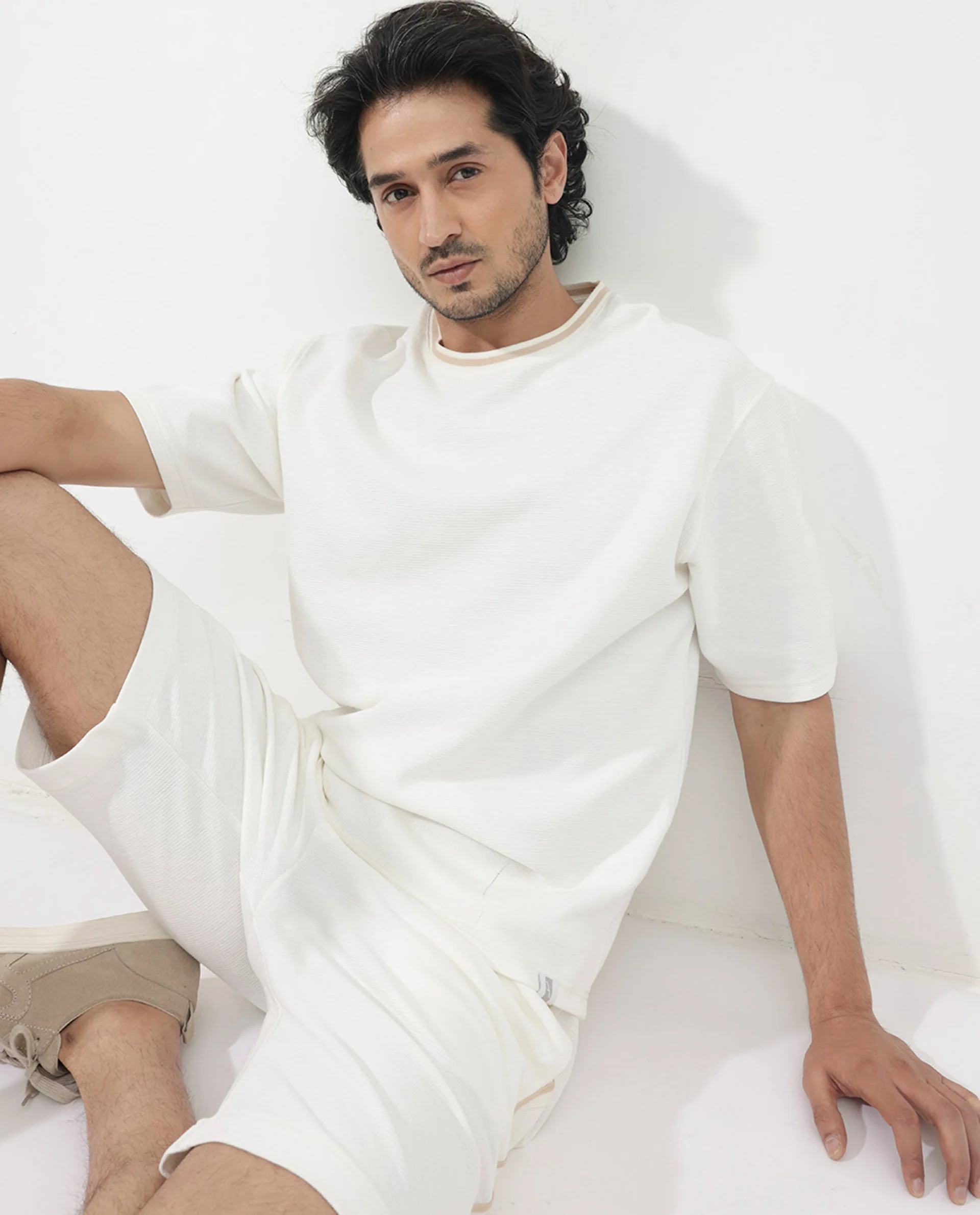 Rare Rabbit Men's Adiso-1 Off White Cotton Blend Plain Oversized Fit Half Sleeve Crew Neck T-Shirt - Image 4