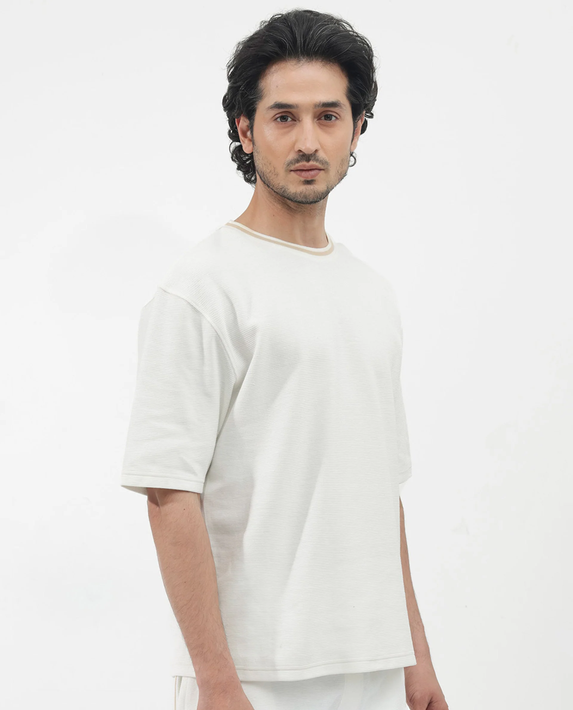Rare Rabbit Men's Adiso-1 Off White Cotton Blend Plain Oversized Fit Half Sleeve Crew Neck T-Shirt - Image 7