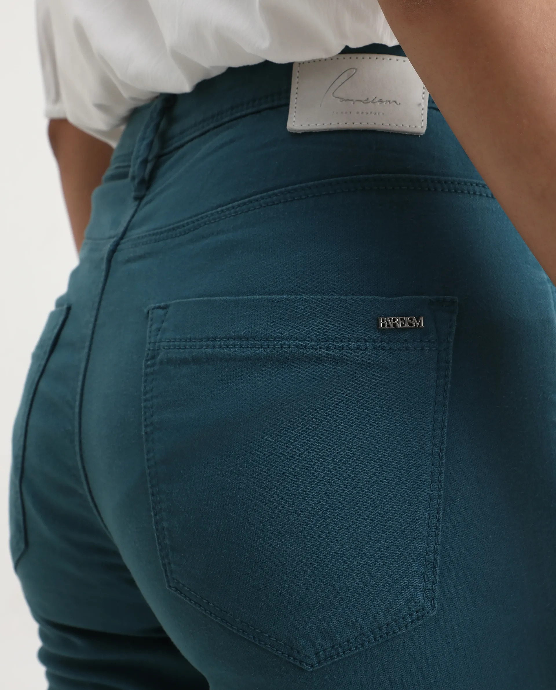Rareism Women's Admiral Petrol Cotton Blend Plain Ankle Length Regular Fit Jeans - Image 5