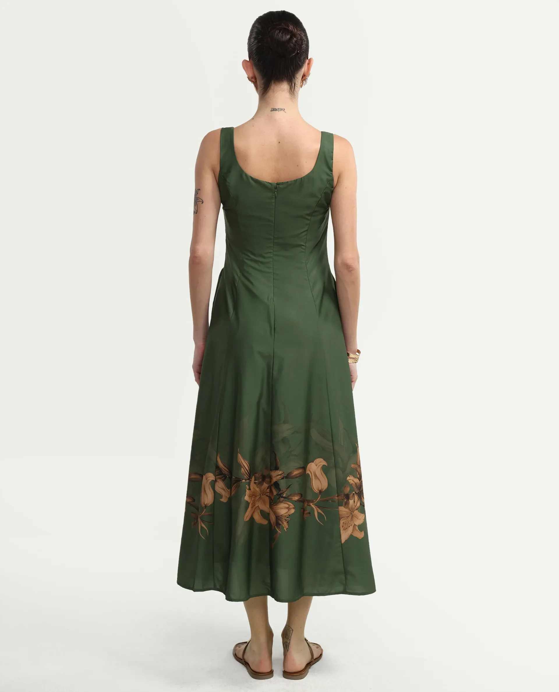 Rareism Women's Aeria Olive Polyester Sleeveless Fit And Flare Floral Print Dress - Image 6