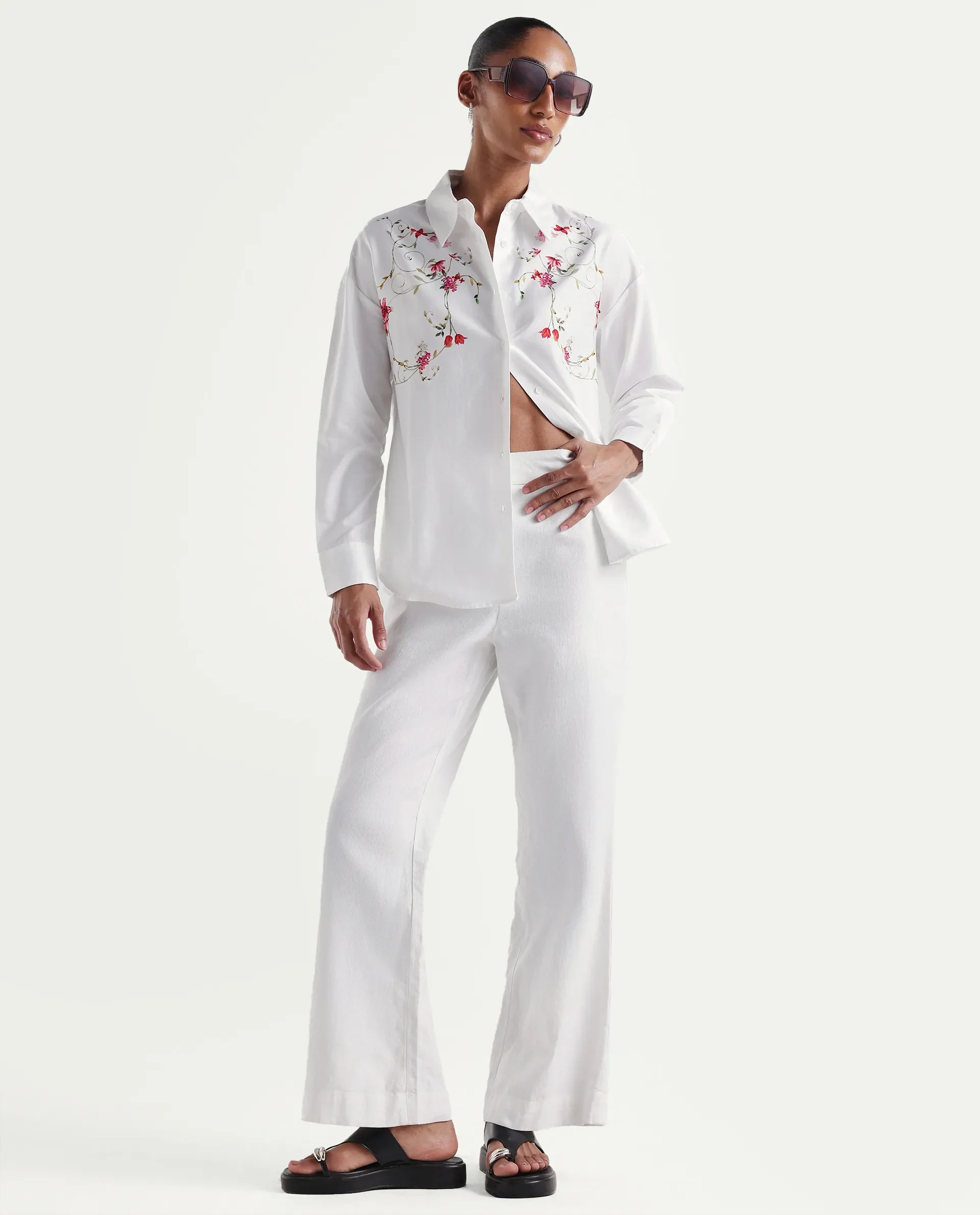 Rareism Women's Aerie Off White Cotton Full Sleeve Oversize Fit Floral Print Shirt - Image 2