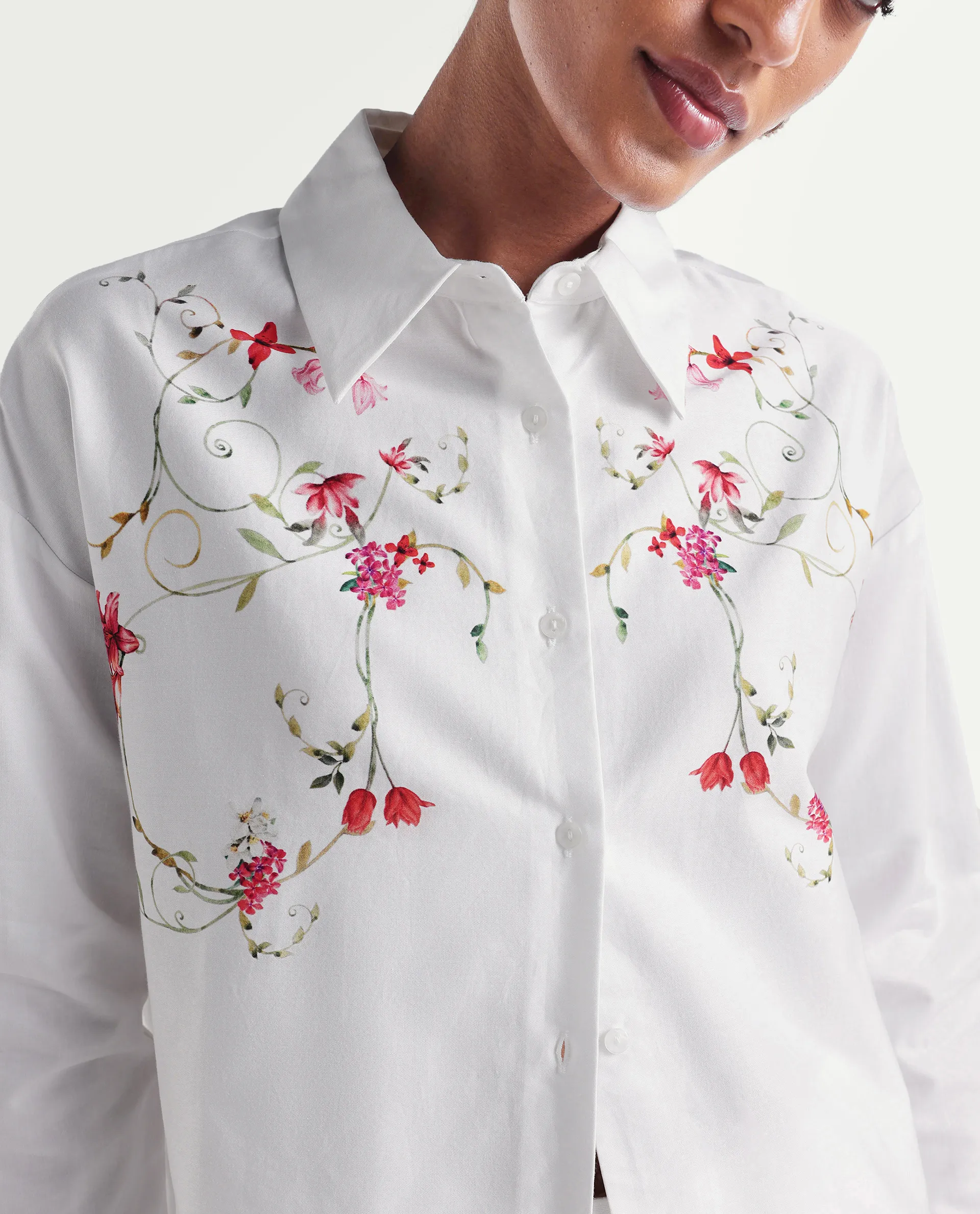 Rareism Women's Aerie Off White Cotton Full Sleeve Oversize Fit Floral Print Shirt - Image 4