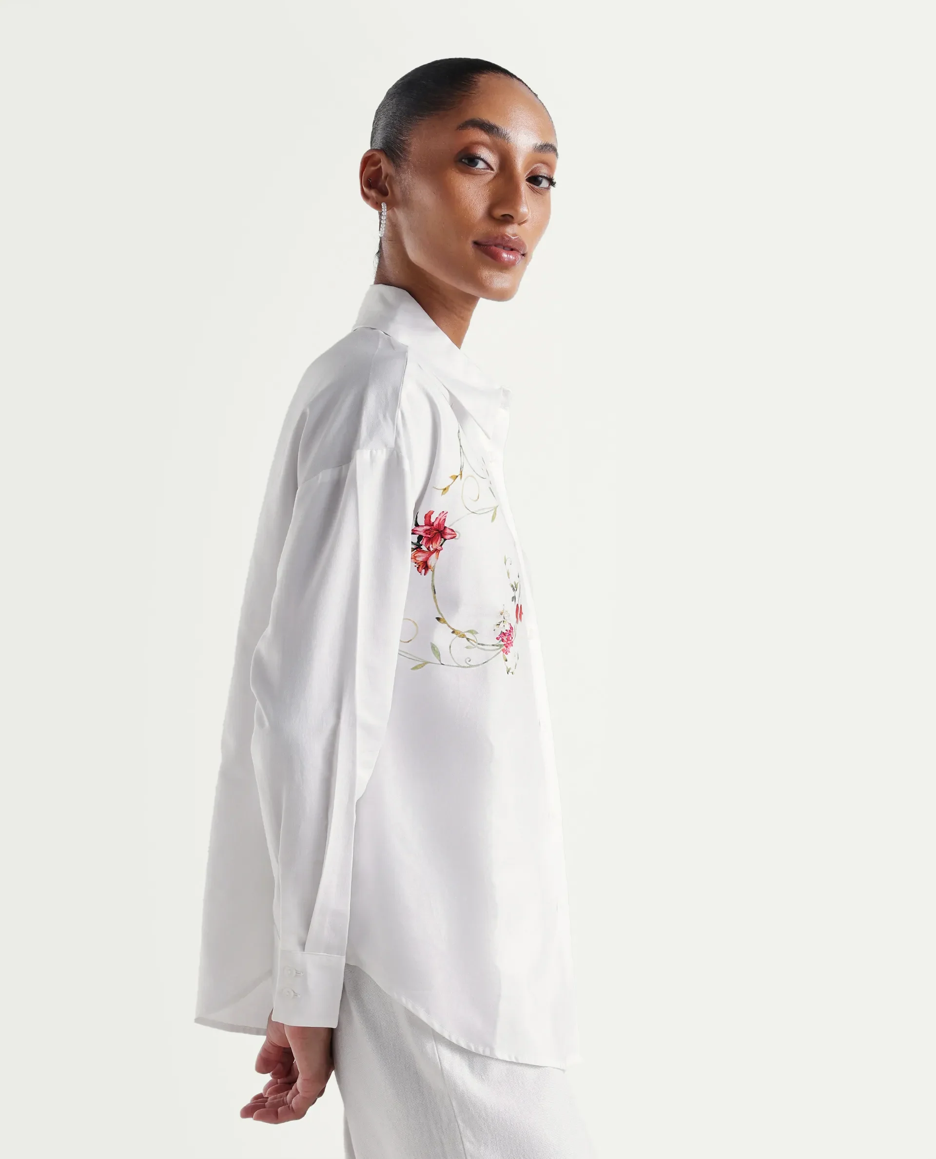 Rareism Women's Aerie Off White Cotton Full Sleeve Oversize Fit Floral Print Shirt - Image 6
