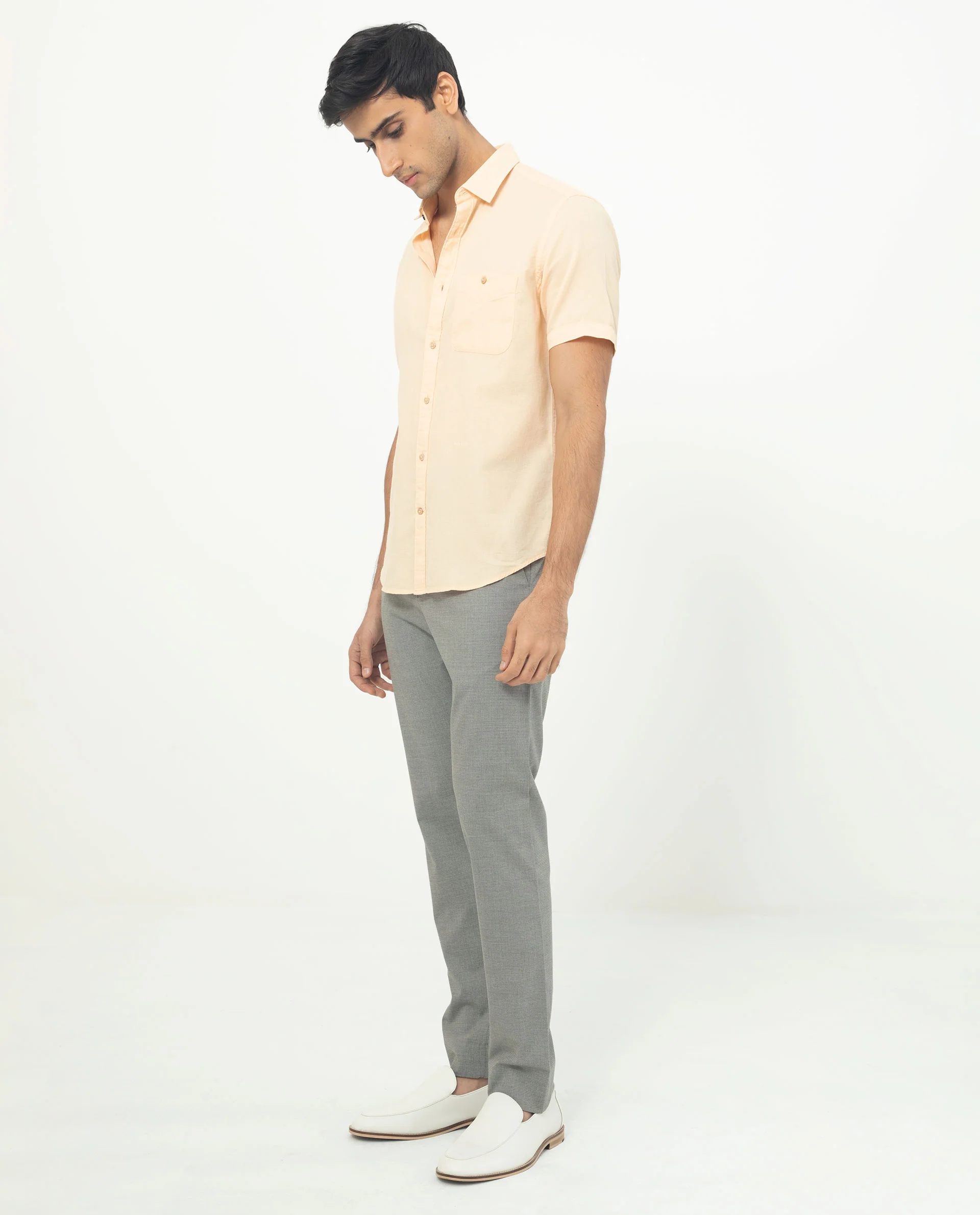 Rare Rabbit Men's Affle Peach Cotton Plain Tailored Fit Half Sleeve Collared Shirt - Image 2