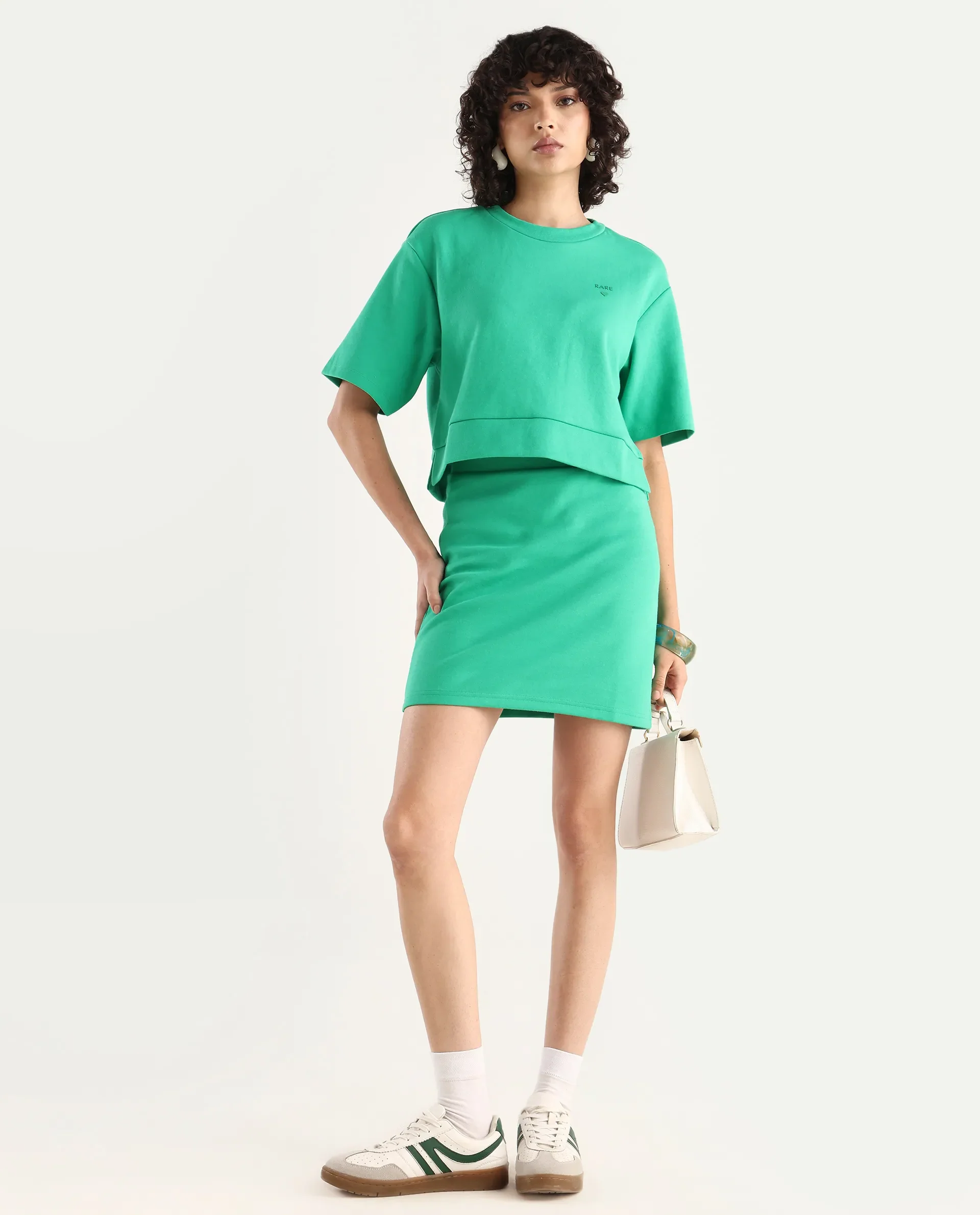 Rareism Women's Afkor T Green Cotton Blend Crew Neck Plain Crop Regular Fit T-Shirt - Image 2