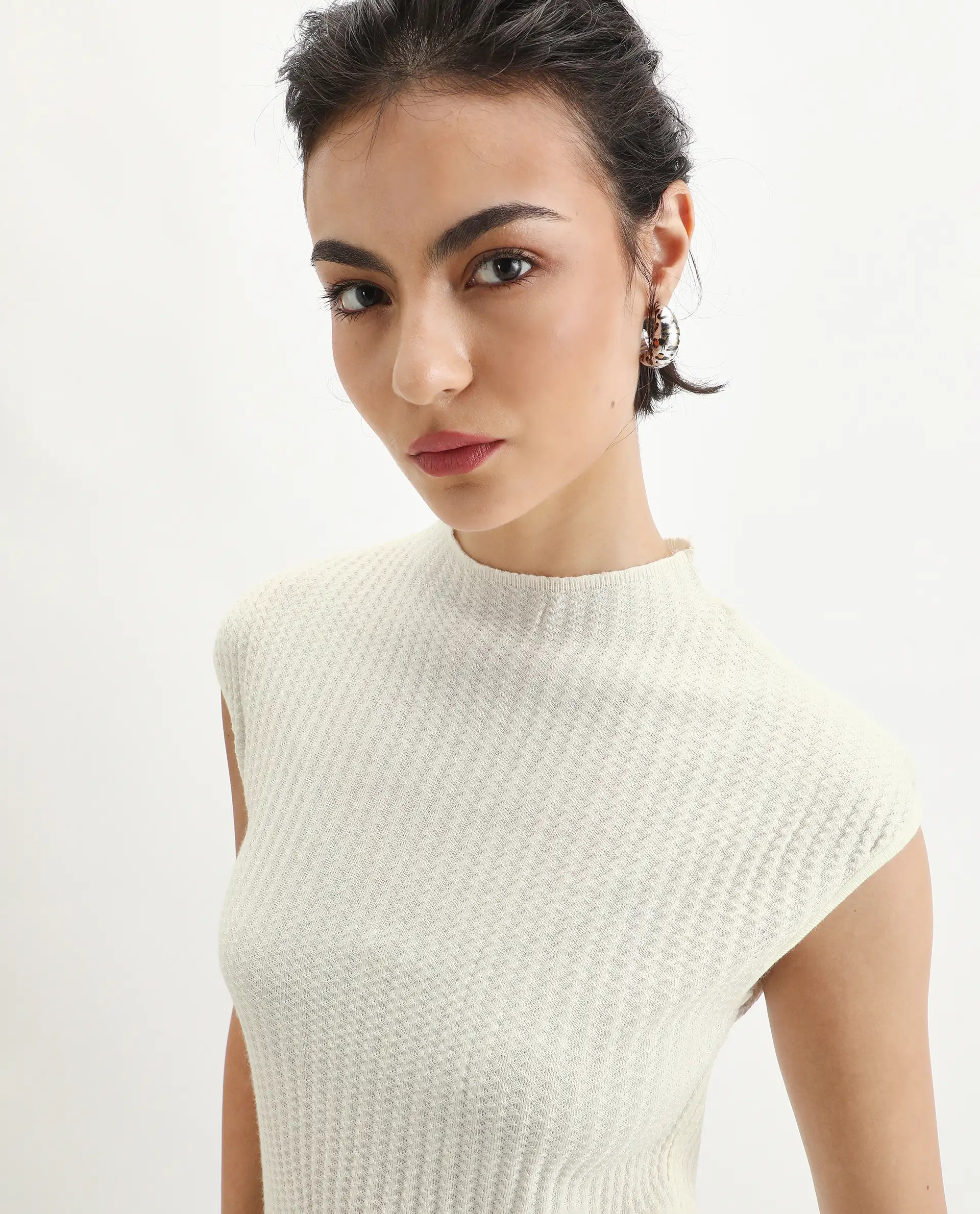 Rareism Women's Afmat Off White Acrylic High Neck Plain Sleeveless Regular Fit Top - Image 3