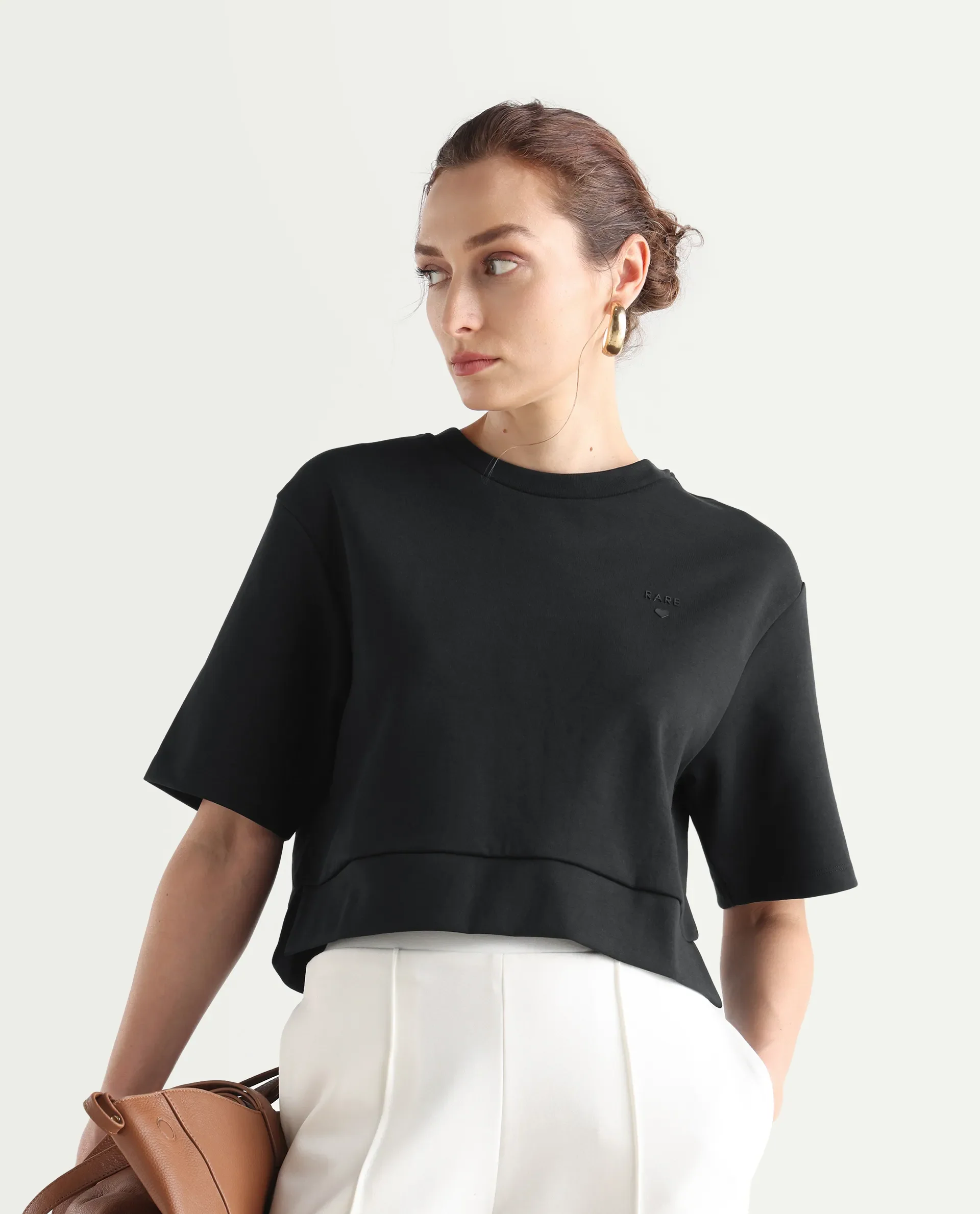 Rareism Women's Aftok T Black Linen Crew Neck Plain Crop Regular Fit T-Shirt