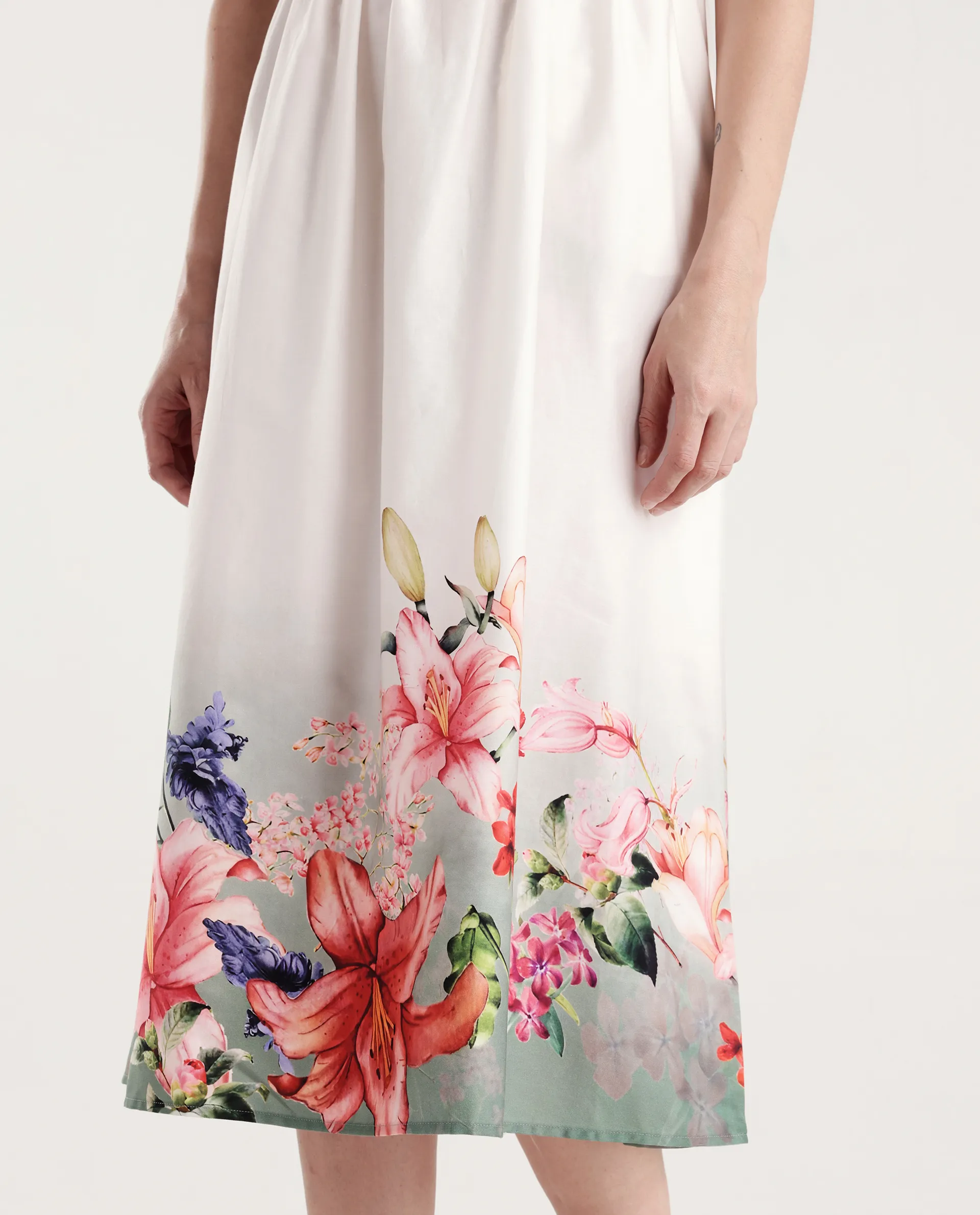 Rareism Women's Agate Off White Cotton Sleeveless Fit And Flare Printed Dress - Image 4