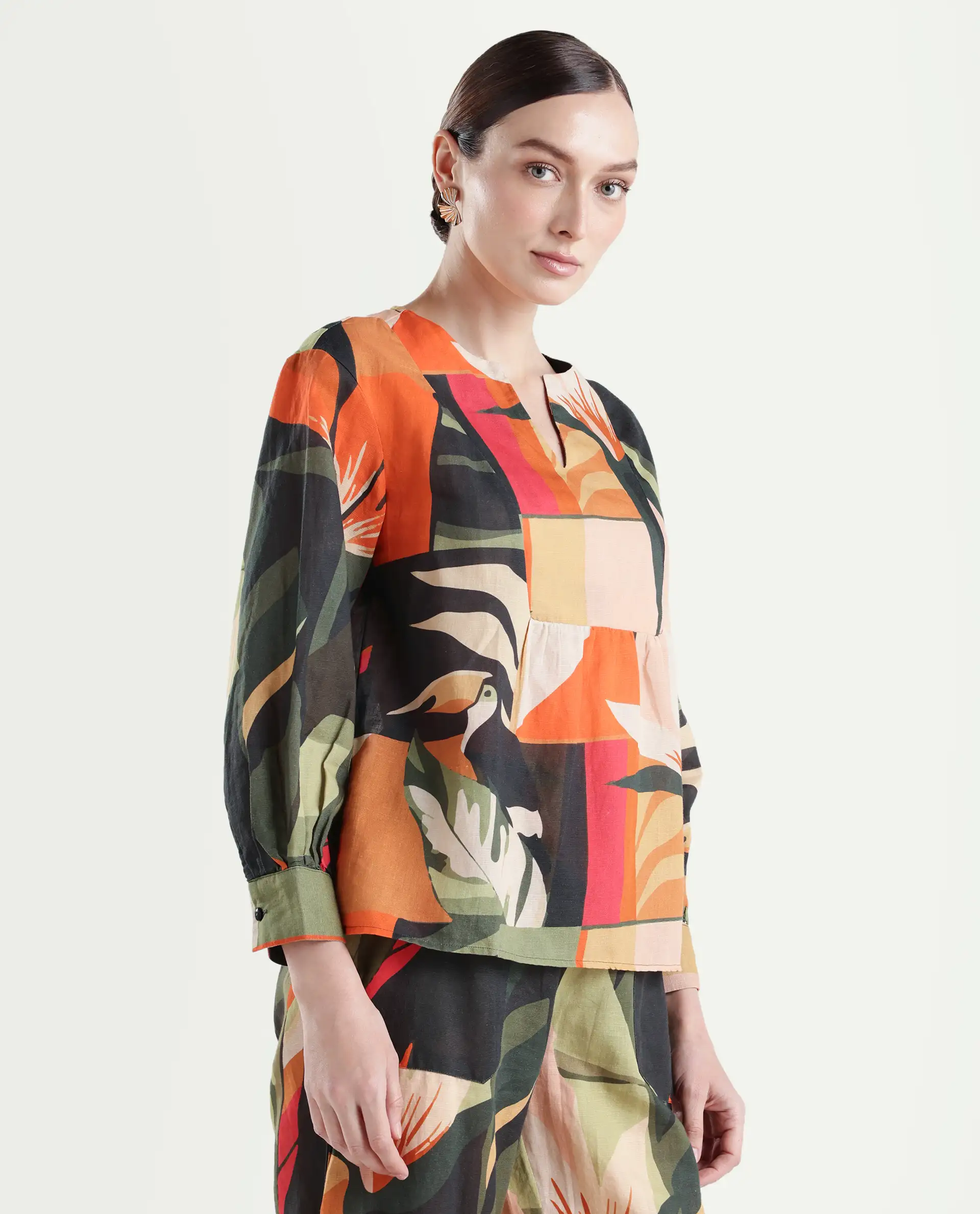 Rareism Women's Agenia-T Pastel Multi Cotton Blend Crew Neck Abstract Print Bishop Sleeve Regular Fit Top - Image 6