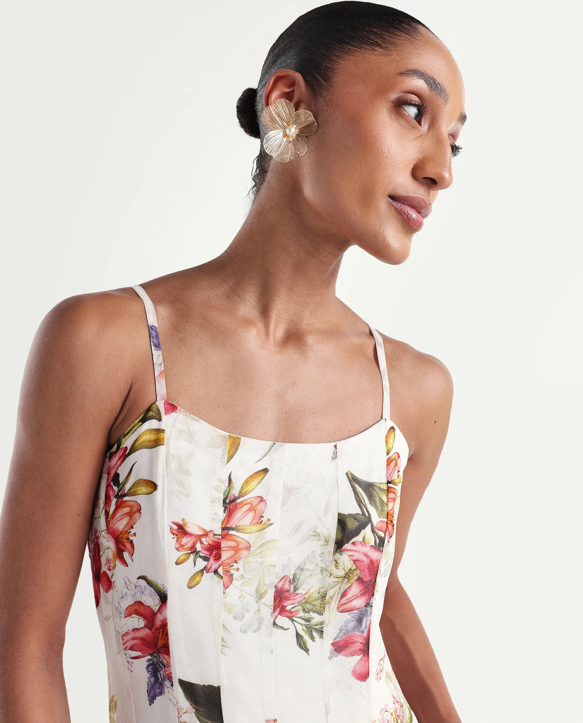 Rareism Women's Ailsa Off White Viscose Blend Sleeveless Fit And Flare Floral Print Dress - Image 5