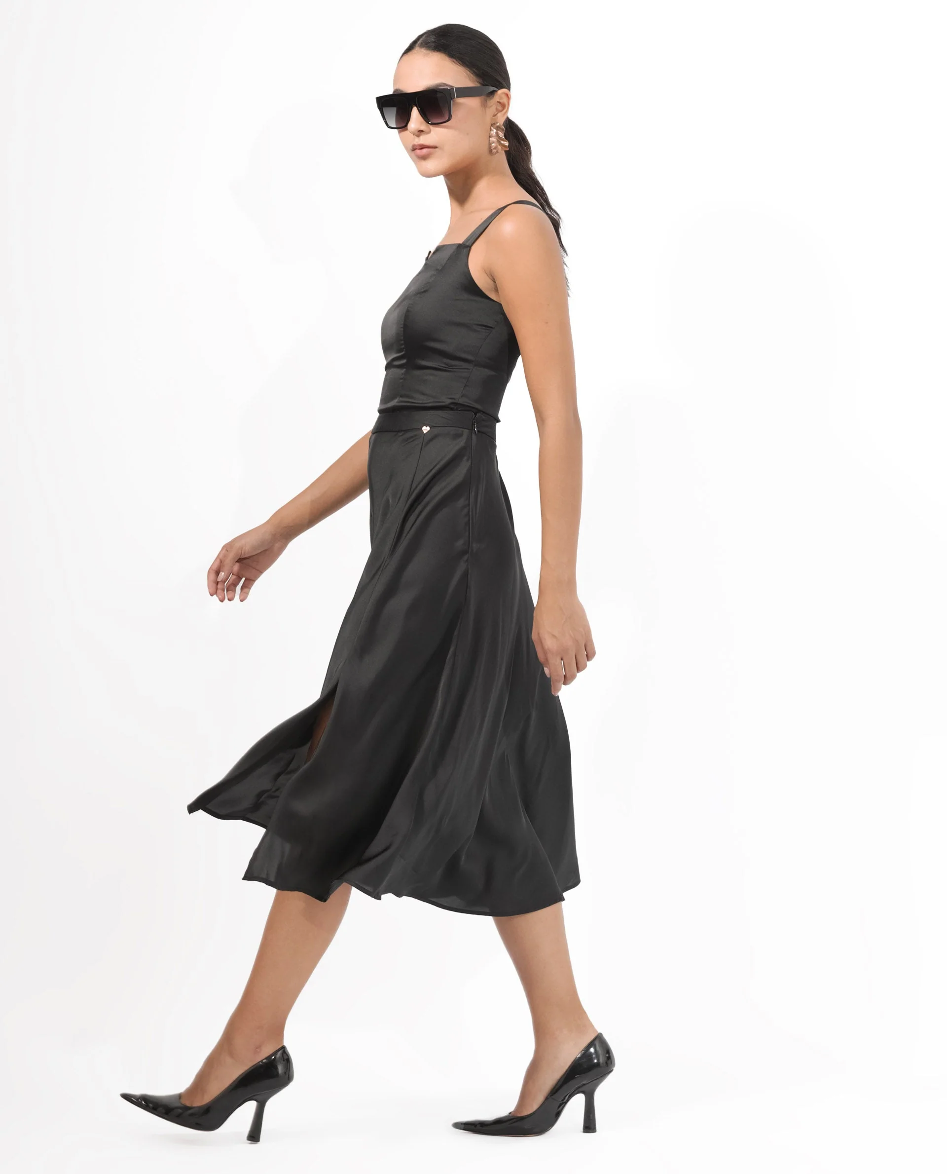 Rareism Women's Ailsa Black Polyester Plain Knee Length Regular Fit Skirt - Image 13