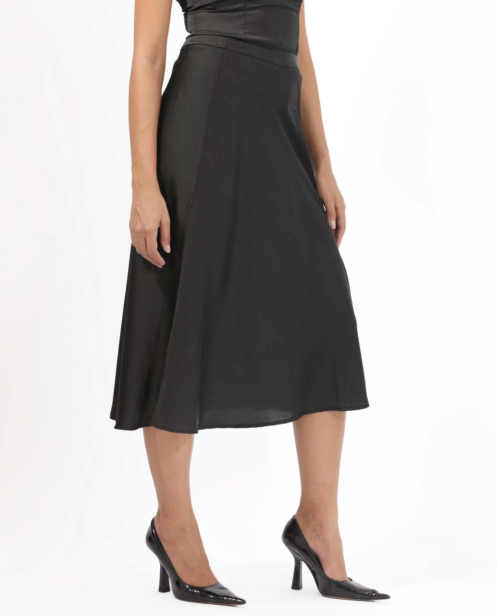 Rareism Women's Ailsa Black Polyester Plain Knee Length Regular Fit Skirt - Image 6