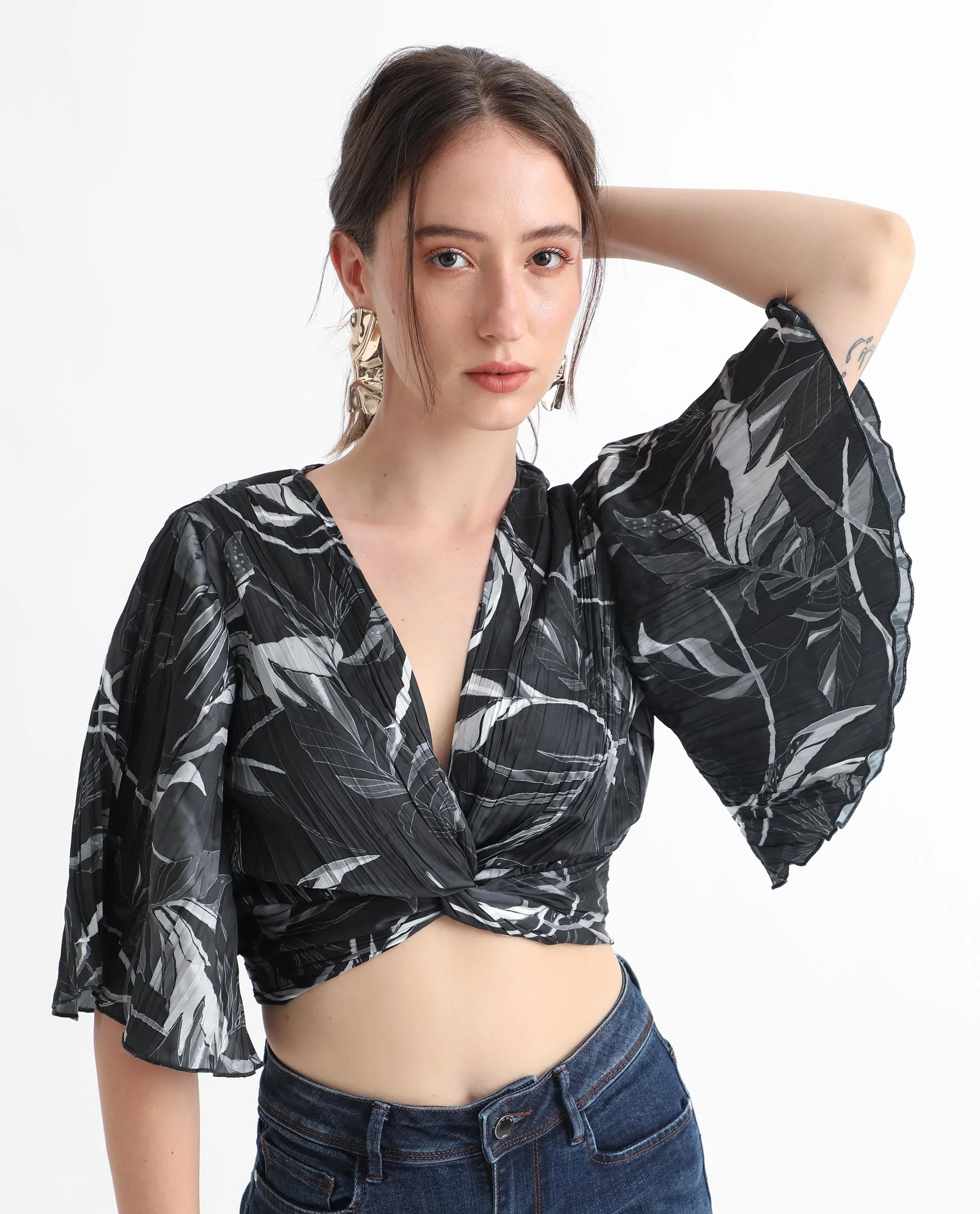 Rareism Women's Ainara Dark Black Polyester V-Neck Abstract Print Flared Sleeve Crop Regular Fit Top - Image 6