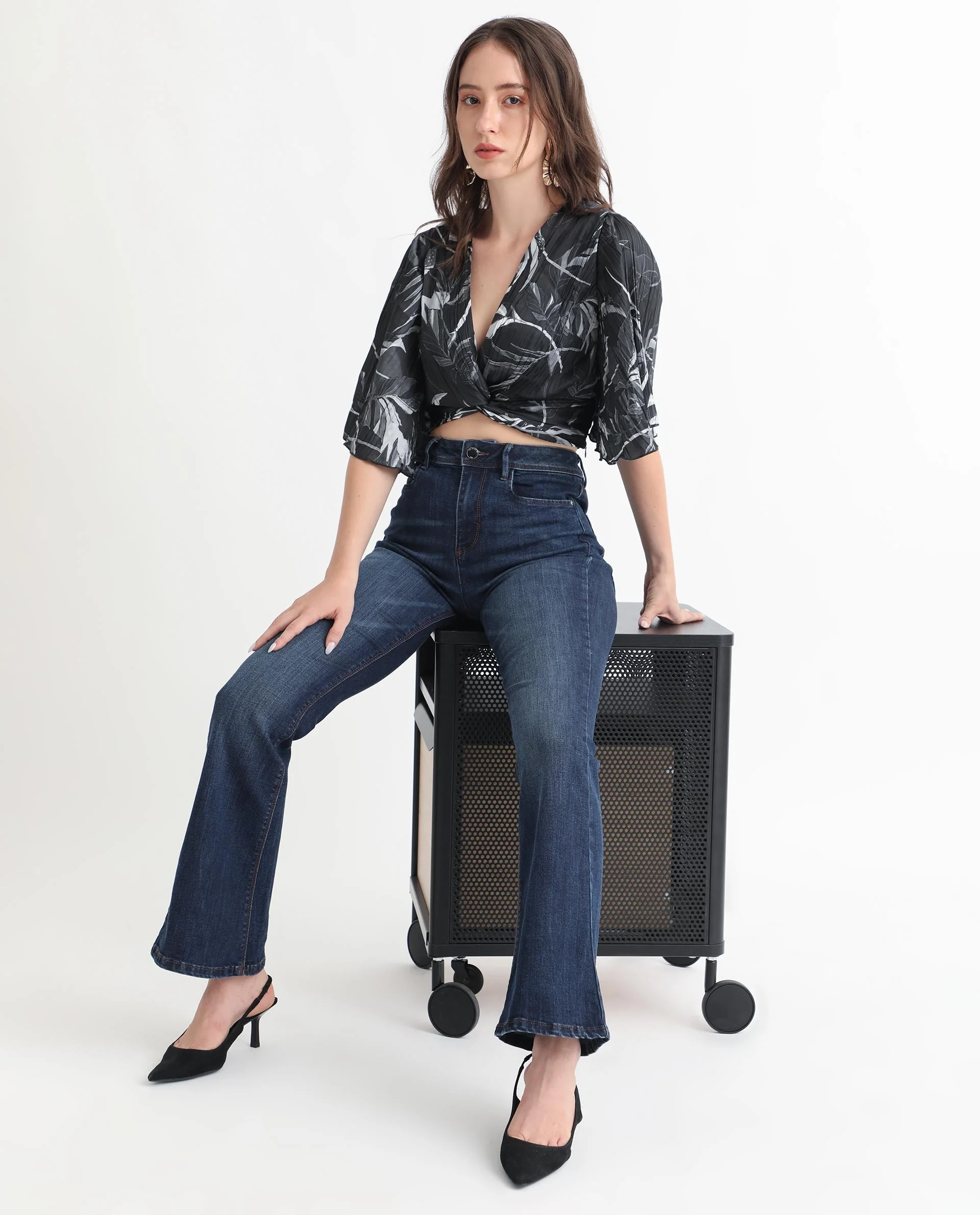 Rareism Women's Ainara Dark Black Polyester V-Neck Abstract Print Flared Sleeve Crop Regular Fit Top - Image 8