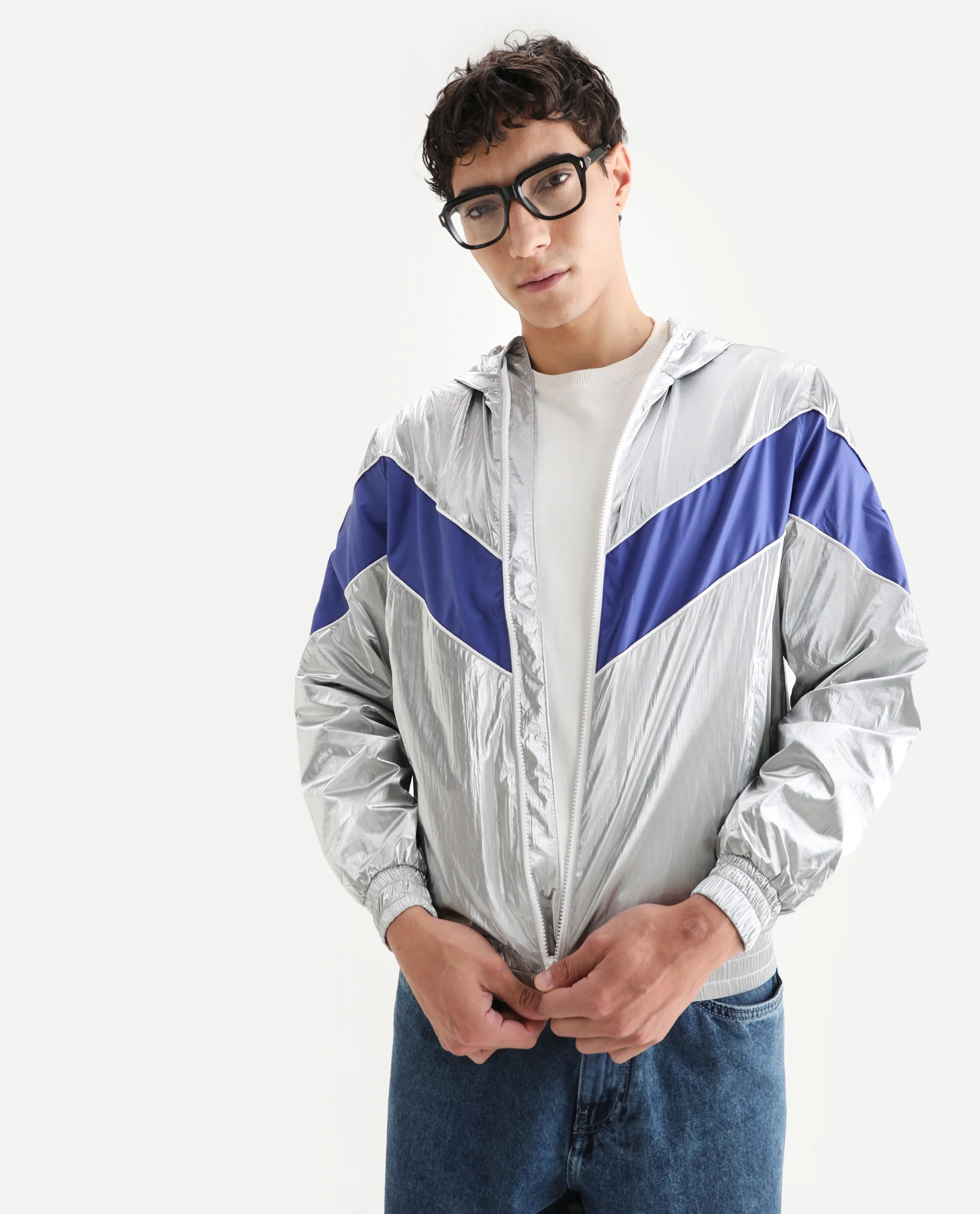 Rare Rabbit Men's Albi Silver Nylon Blend Metallic Regular Fit Full Sleeve Hooded Jacket - Image 3