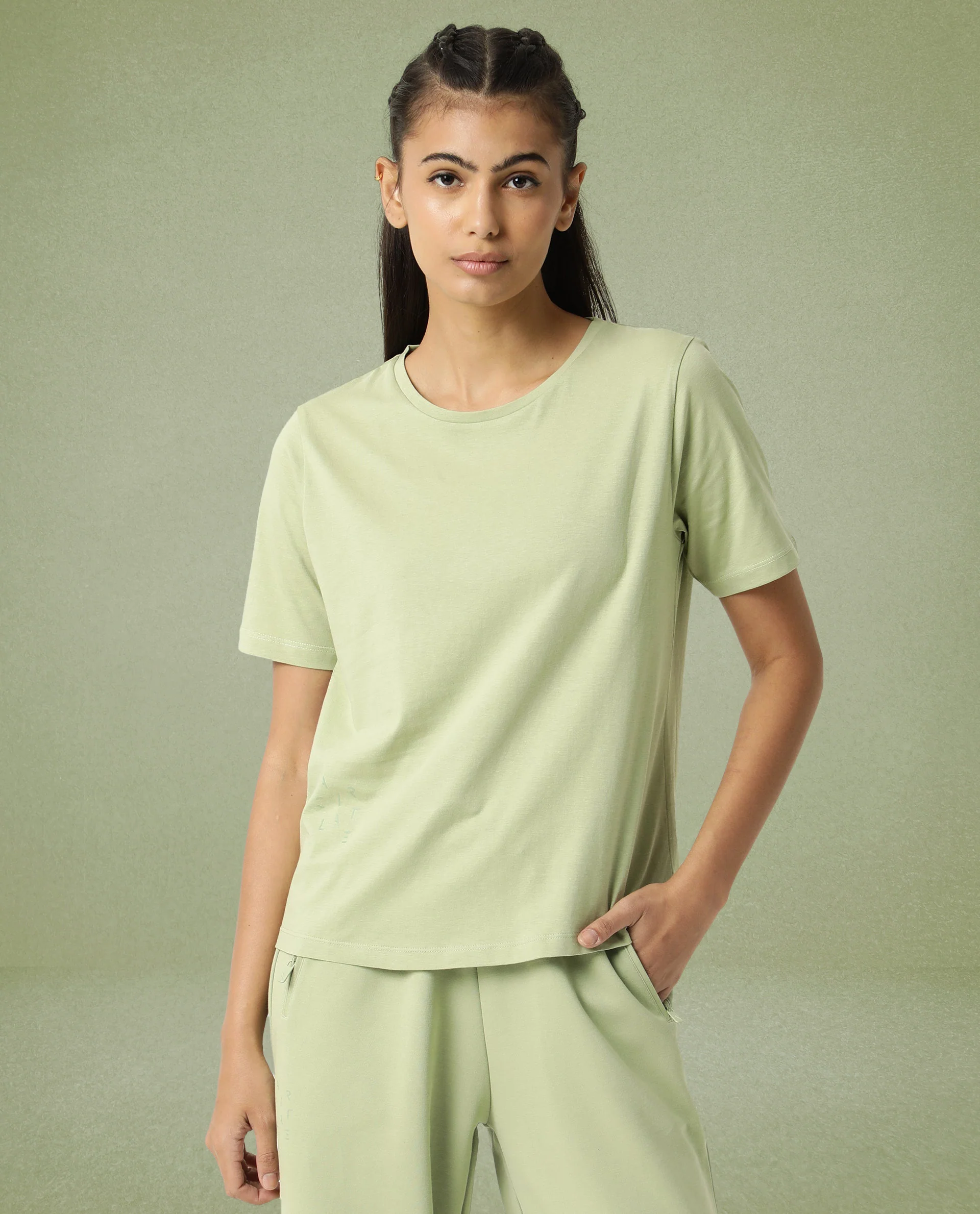 Rareism Women's Light Weight High Stretch 180 Gsm Cotton Crew Neck Plain Regular Fit T-Shirt - Image 4
