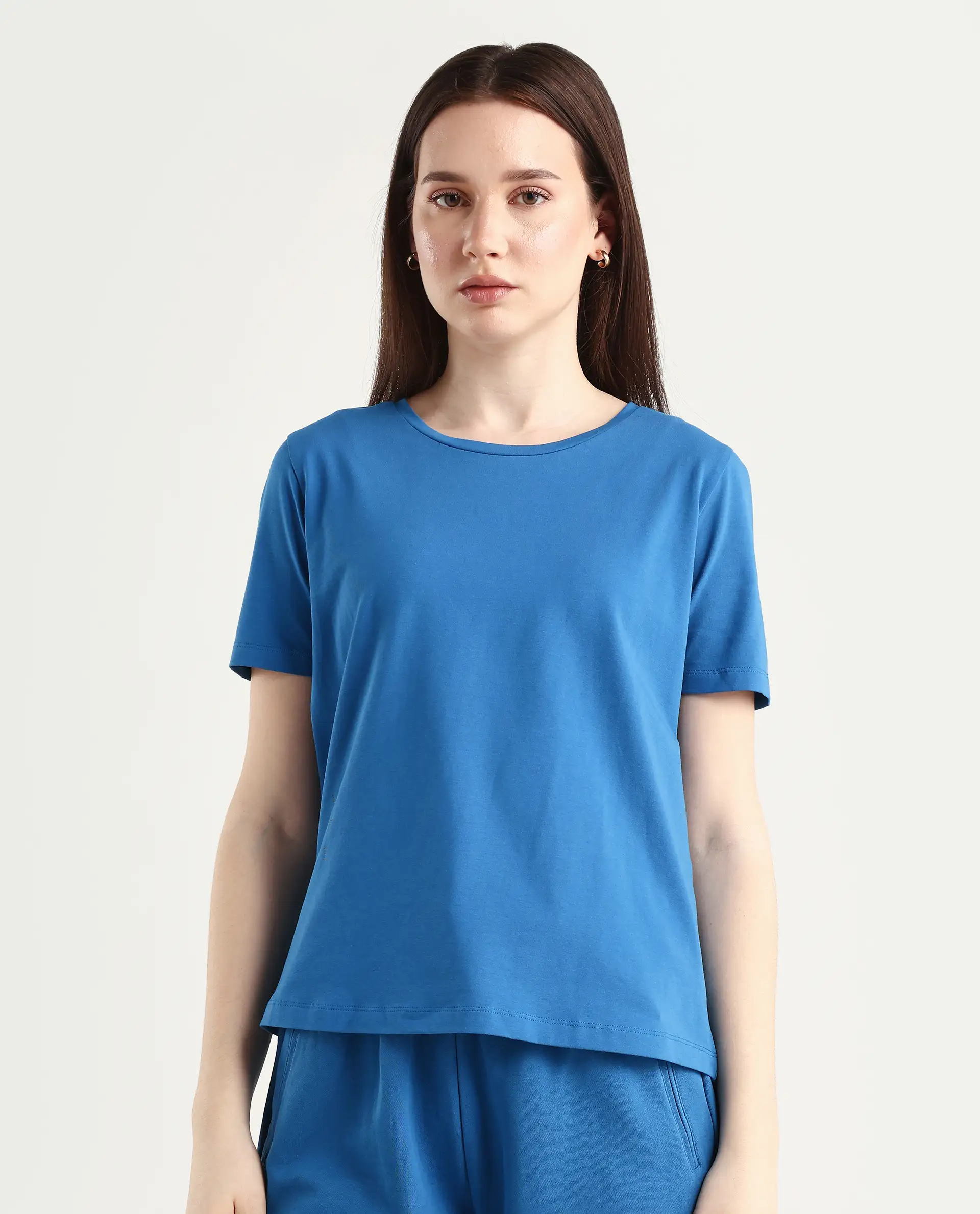 Rareism Women's Light Weight High Stretch 180 Gsm Cotton Crew Neck Plain Regular Fit T-Shirt - Image 2