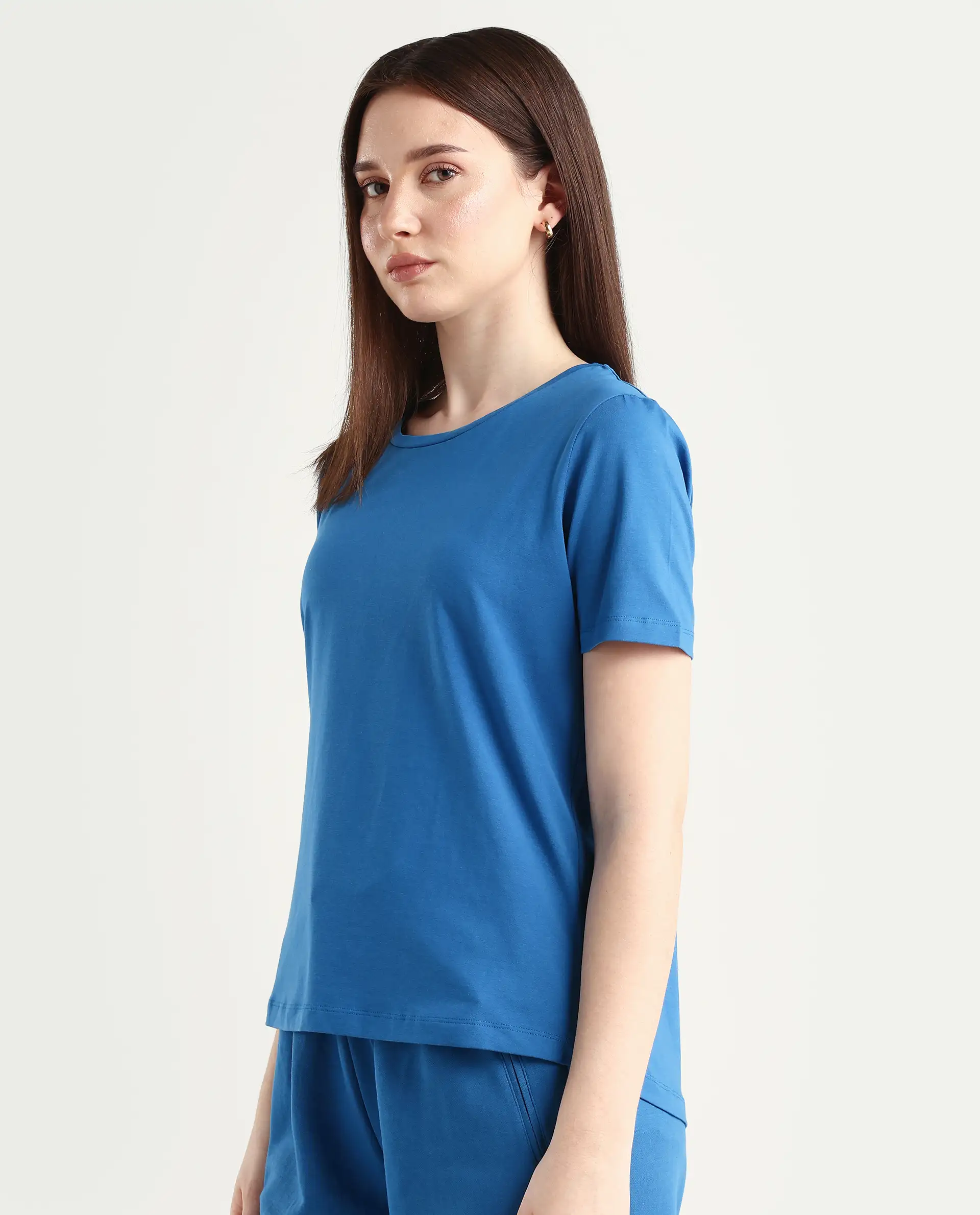 Rareism Women's Light Weight High Stretch 180 Gsm Cotton Crew Neck Plain Regular Fit T-Shirt - Image 3