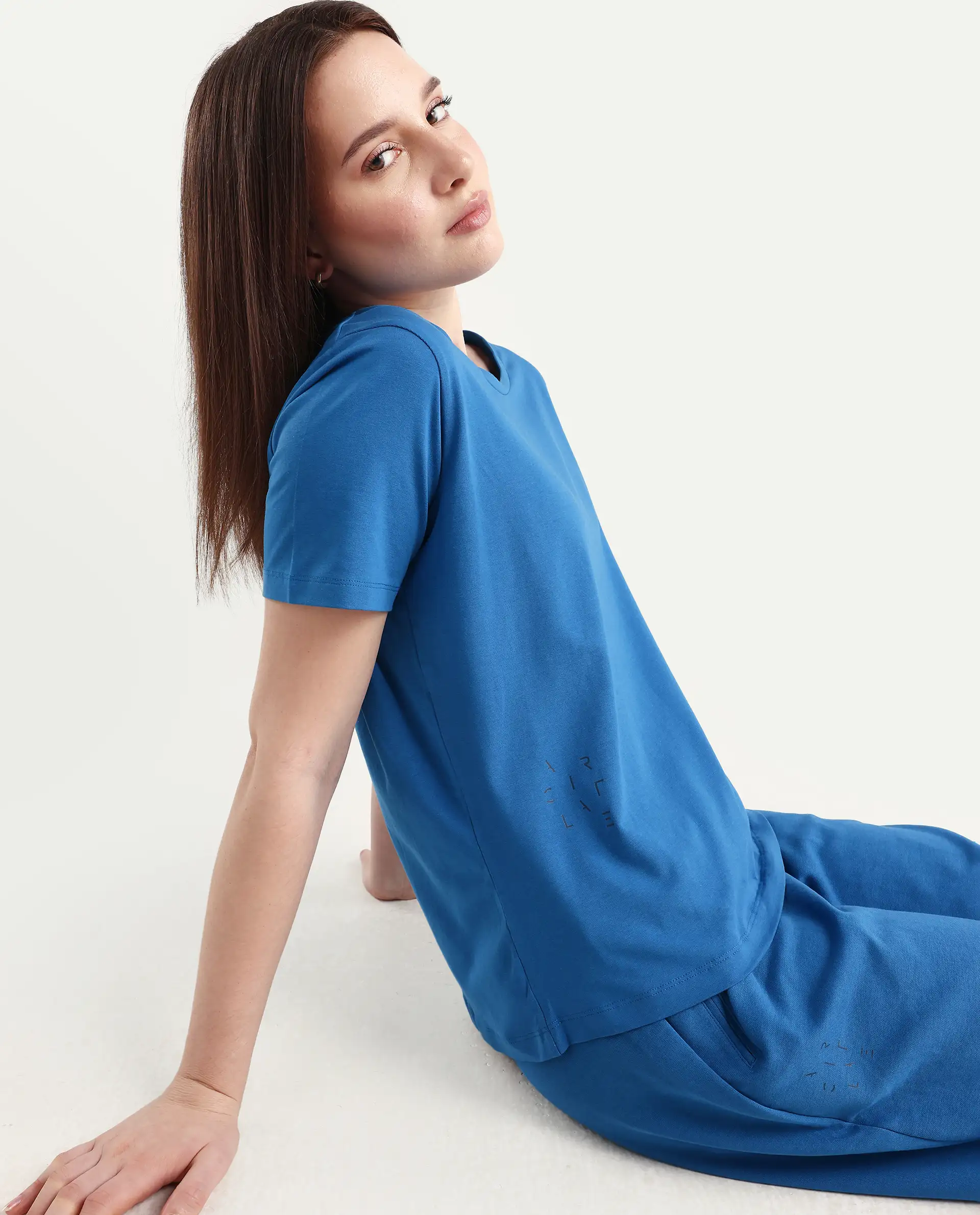 Rareism Women's Light Weight High Stretch 180 Gsm Cotton Crew Neck Plain Regular Fit T-Shirt - Image 5