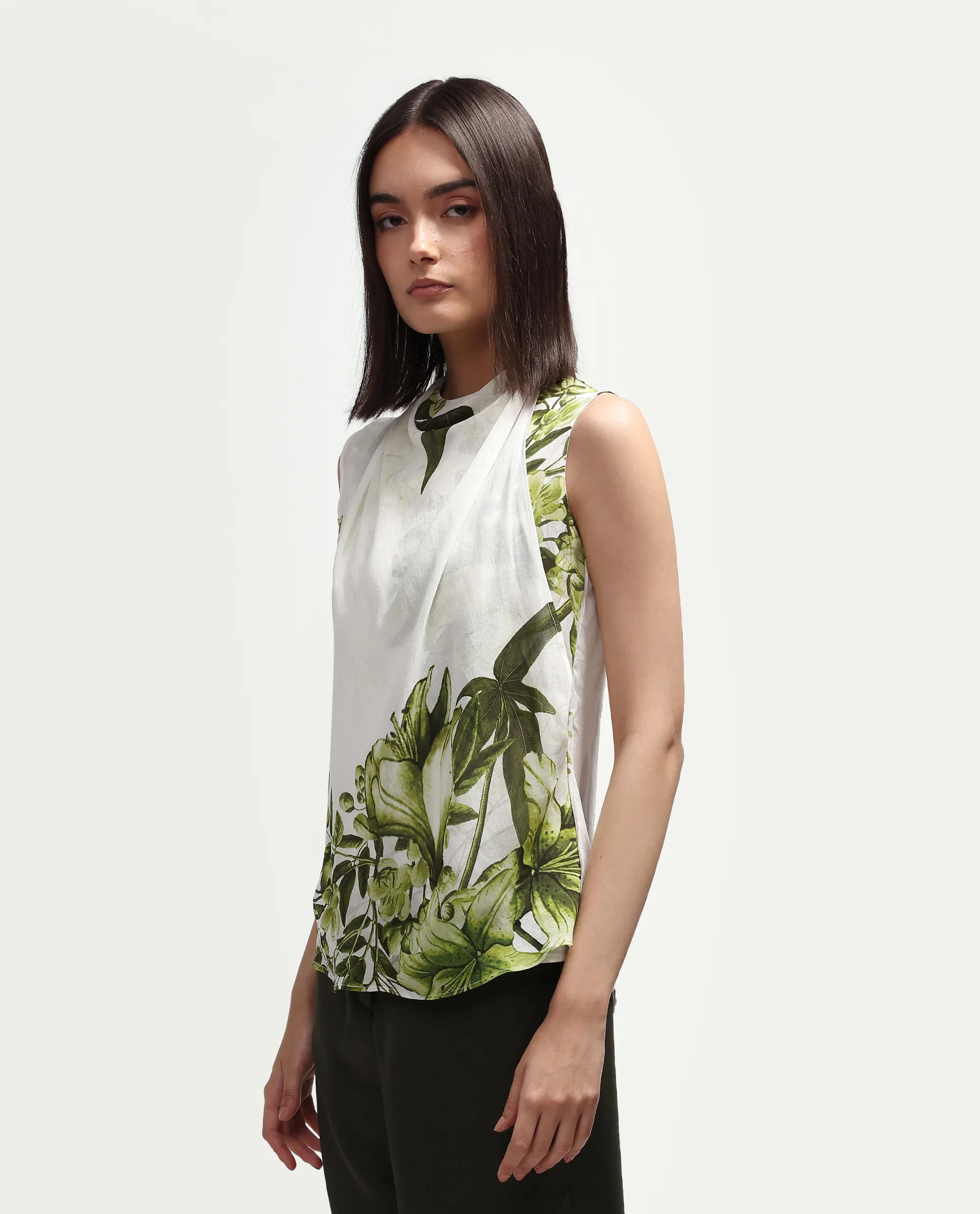 Rareism Women's Alita Off White Viscose Blend Sleeveless Regular Fit Floral Print Top - Image 6