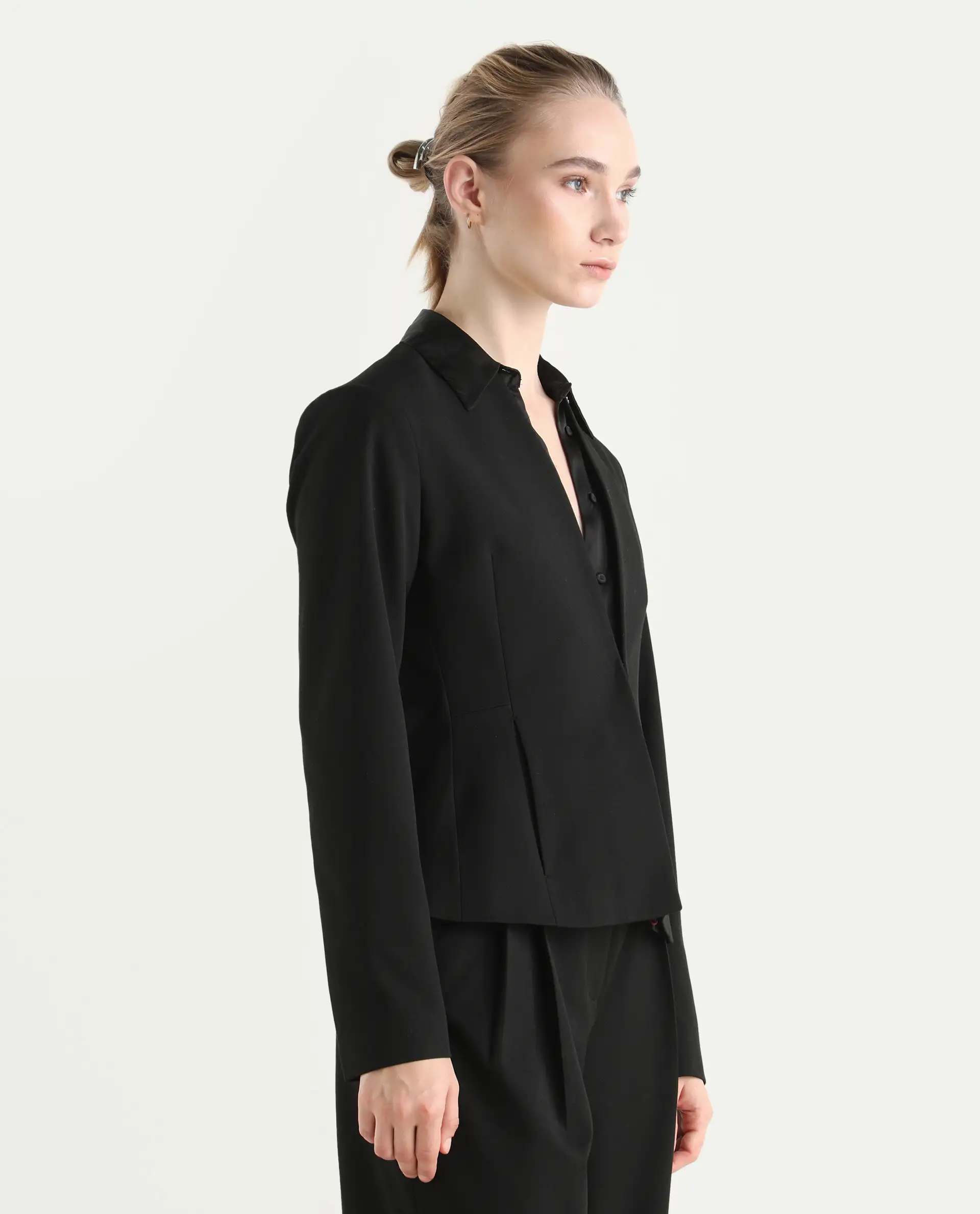 Rareism Women's Allenso Black Polyester Blend Full Sleeve Plain Blazer - Image 6