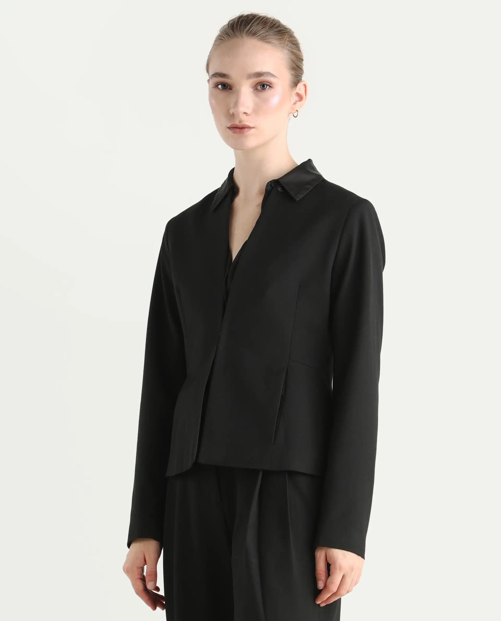 Rareism Women's Allenso Black Polyester Blend Full Sleeve Plain Blazer - Image 7