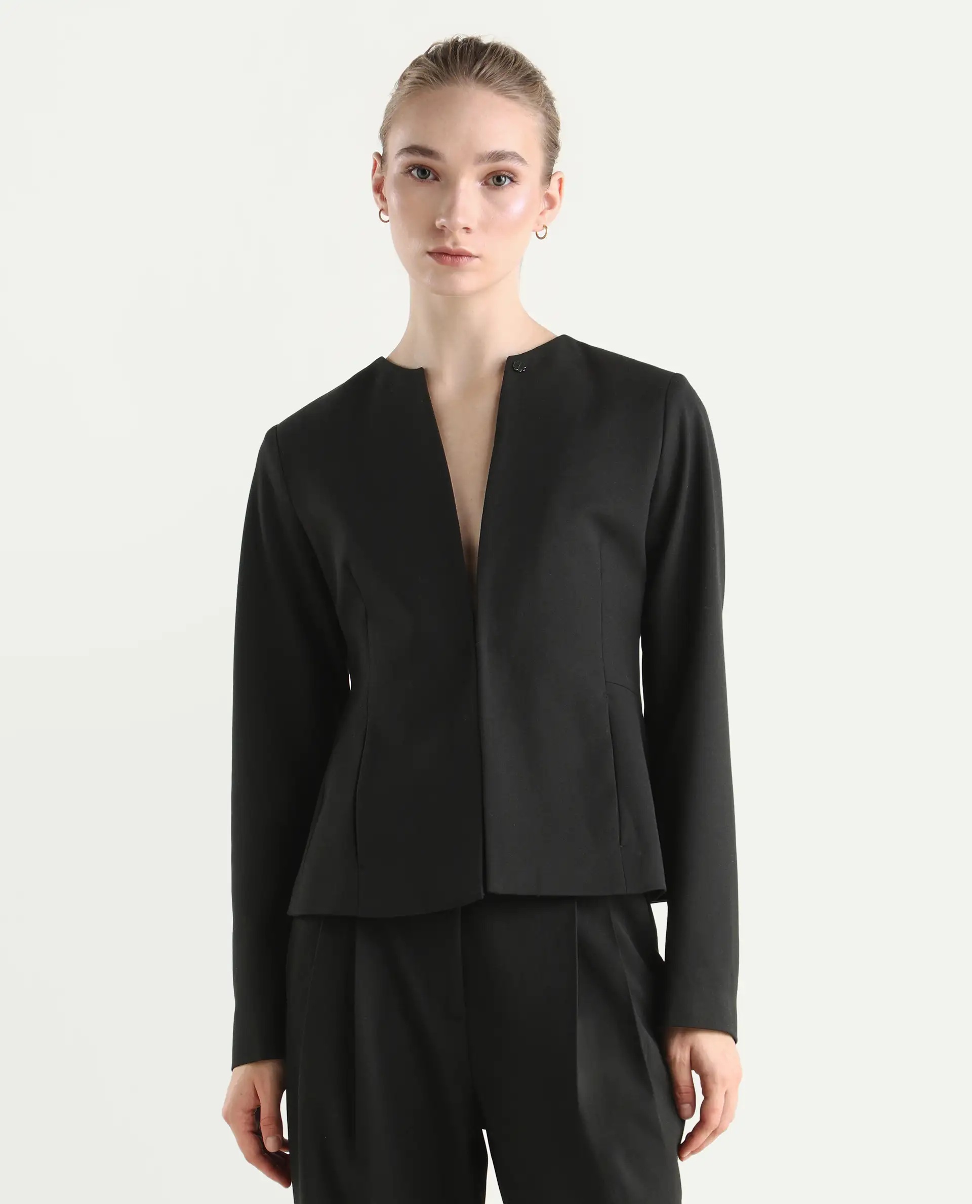 Rareism Women's Allenso Black Polyester Blend Full Sleeve Plain Blazer - Image 8
