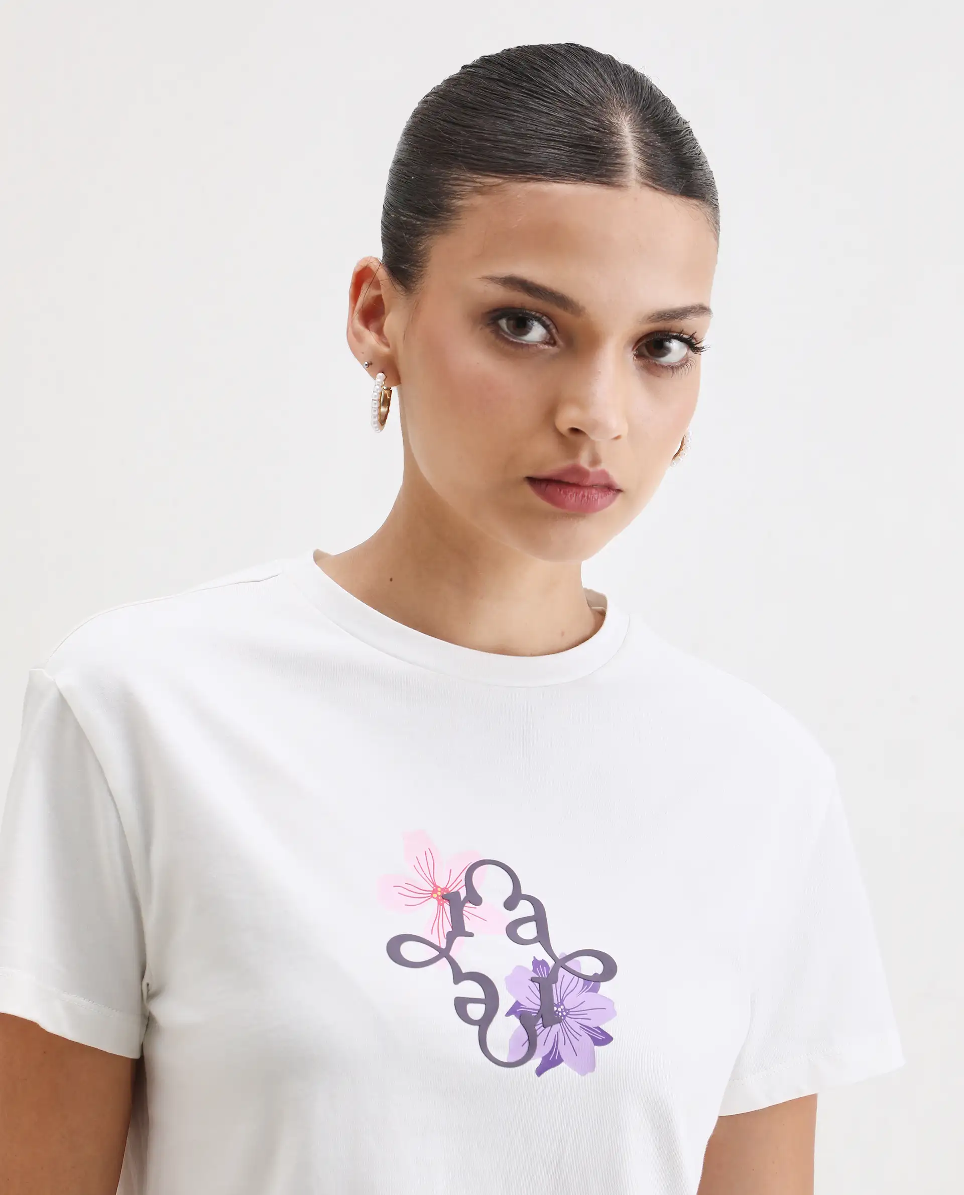 Rareism Women's Alore Off White Cotton Blend Crew Neck Graphic Print Crop Regular Fit T-Shirt - Image 8
