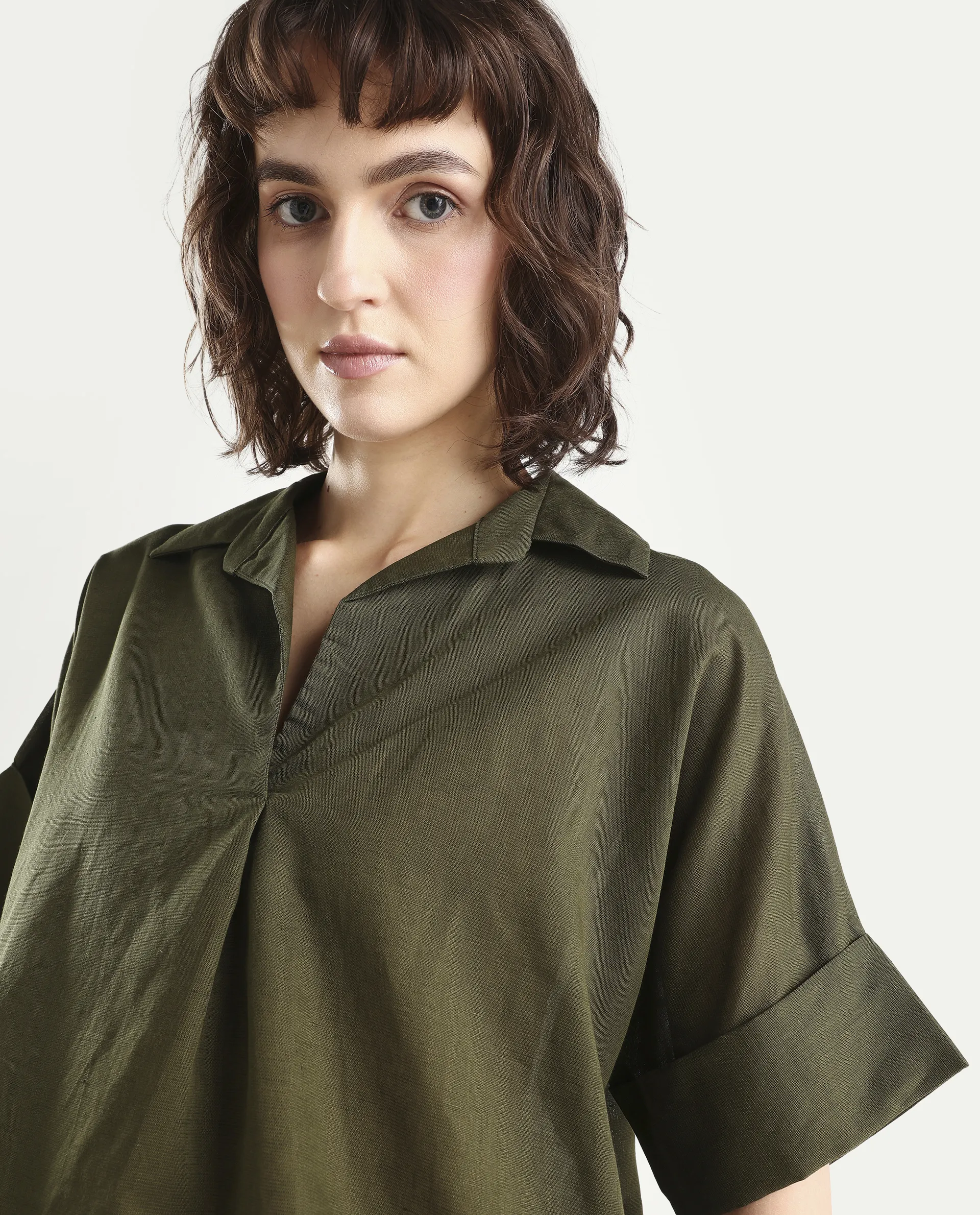 Rareism Women's Alzure Olive Linen Blend Half Sleeve Jonny Collar Boxy Plain Top - Image 4