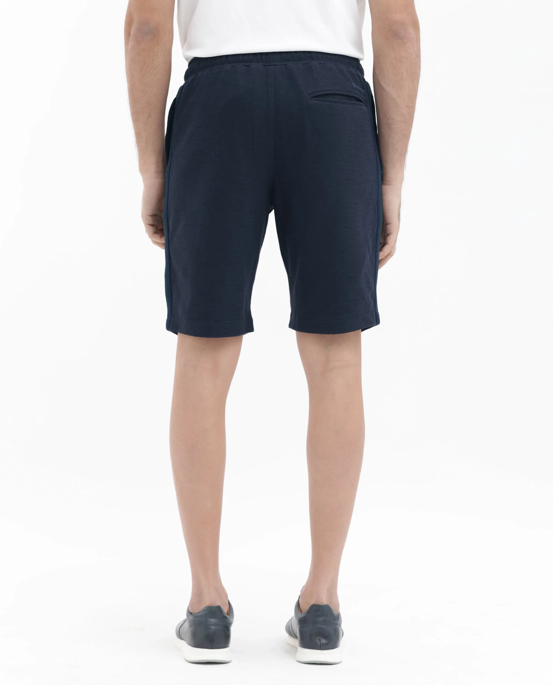 Rare Rabbit Men's Ambet Dusky Navy Cotton Blend Plain Relaxed Fit Shorts - Image 9