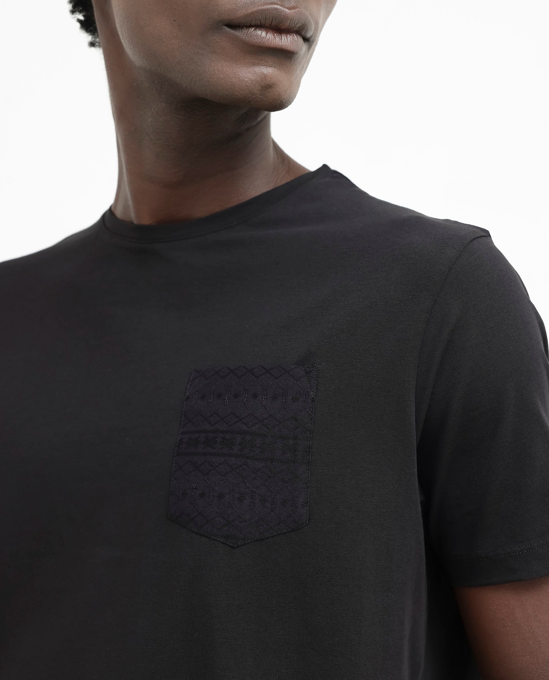 Rare Rabbit Men's Ammos Black Cotton Blend Plain Regular Fit Half Sleeve Crew Neck T-Shirt - Image 4