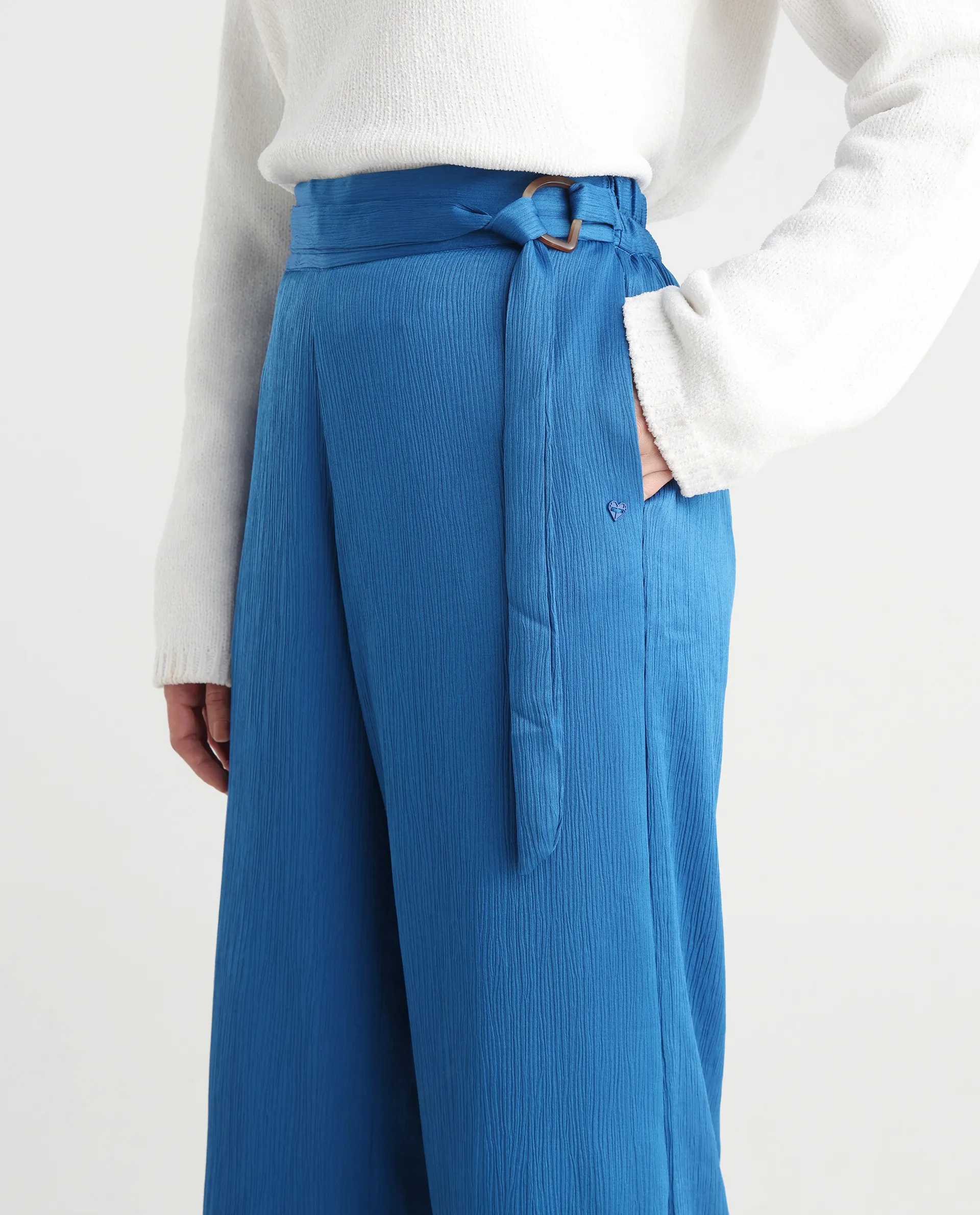 Rareism Women's Antela Blue Polyester Plain Ankle Length Wide Trouser - Image 4