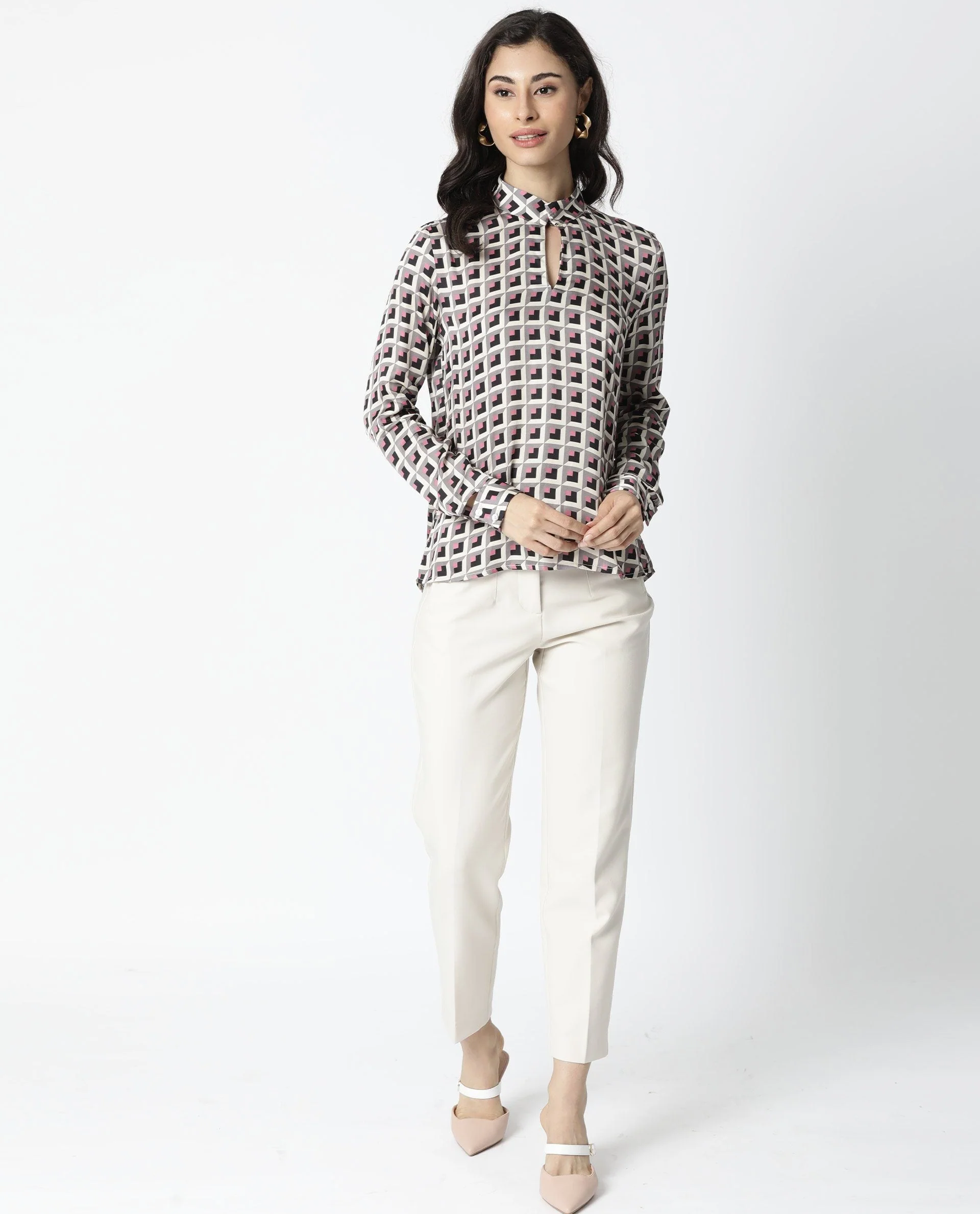 Rareism Women's Appar Offwhite Mandarin Collar Geometric Print Tailored Top - Image 2