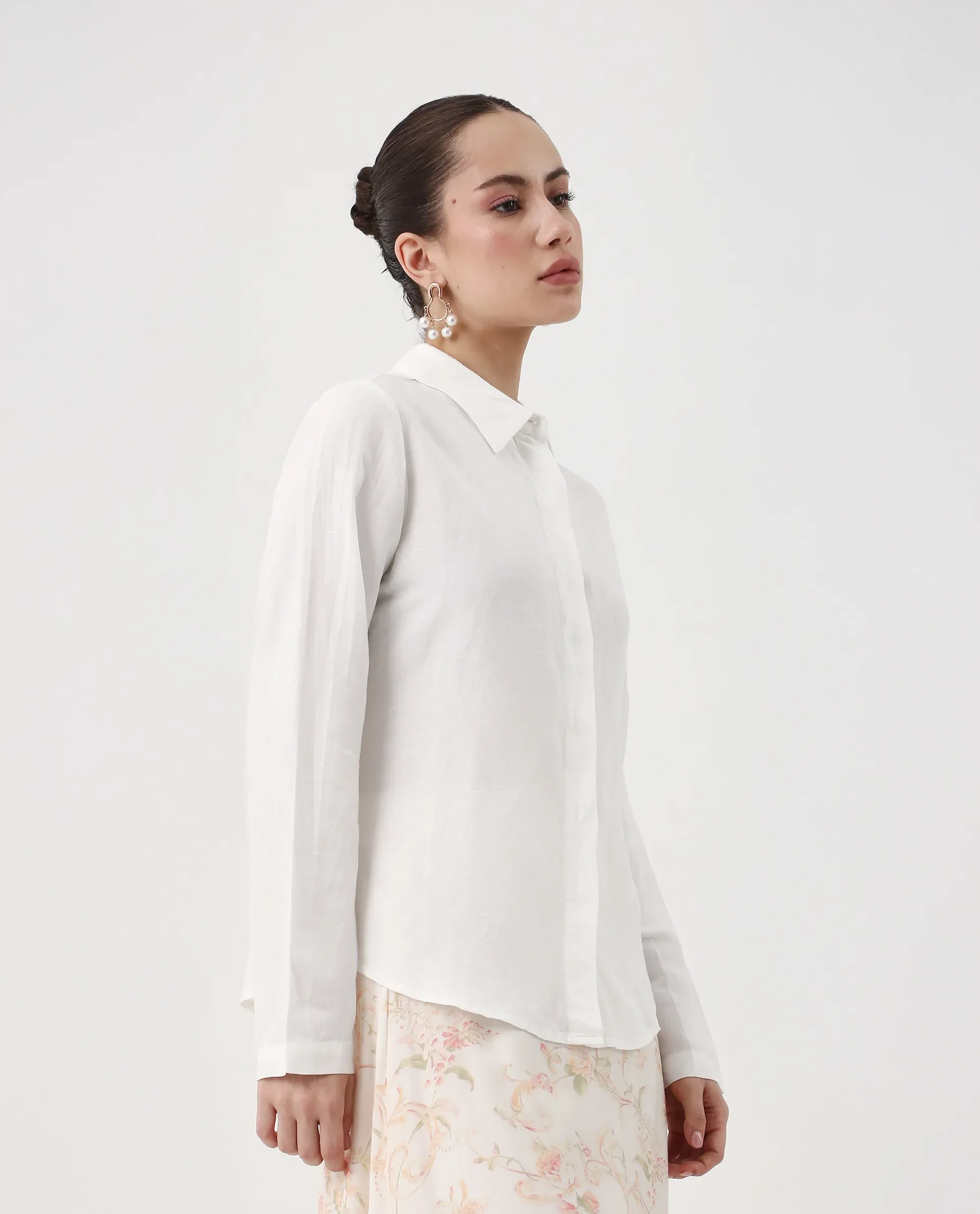 Rareism Women's Appleby White Linen Spread Collar Plain Cuffed Sleeve Regular Fit Shirt - Image 5