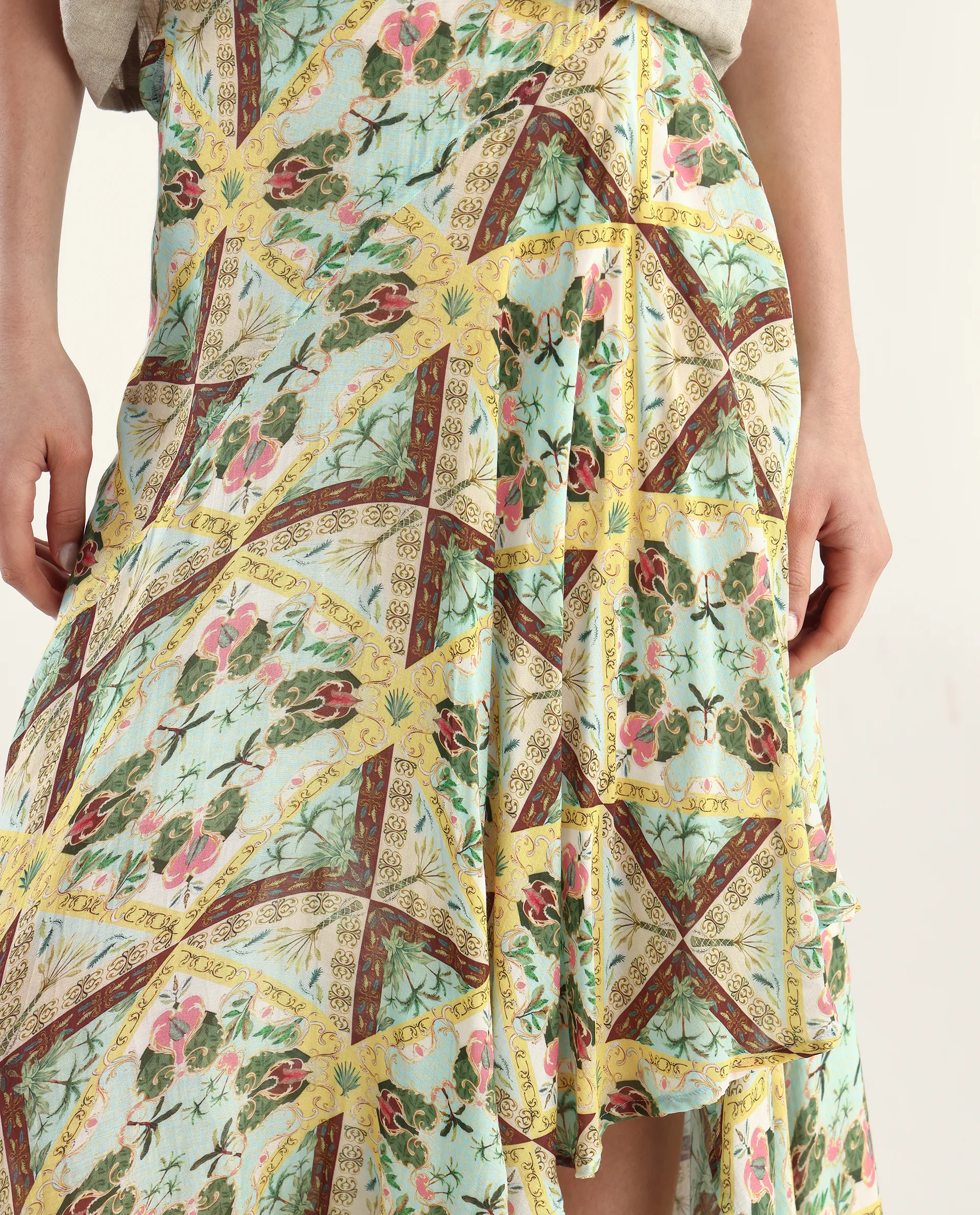 Rareism Women's Archibal-B Multi Rayon Abstract Print Maxi Fit And Flare Skirt - Image 4