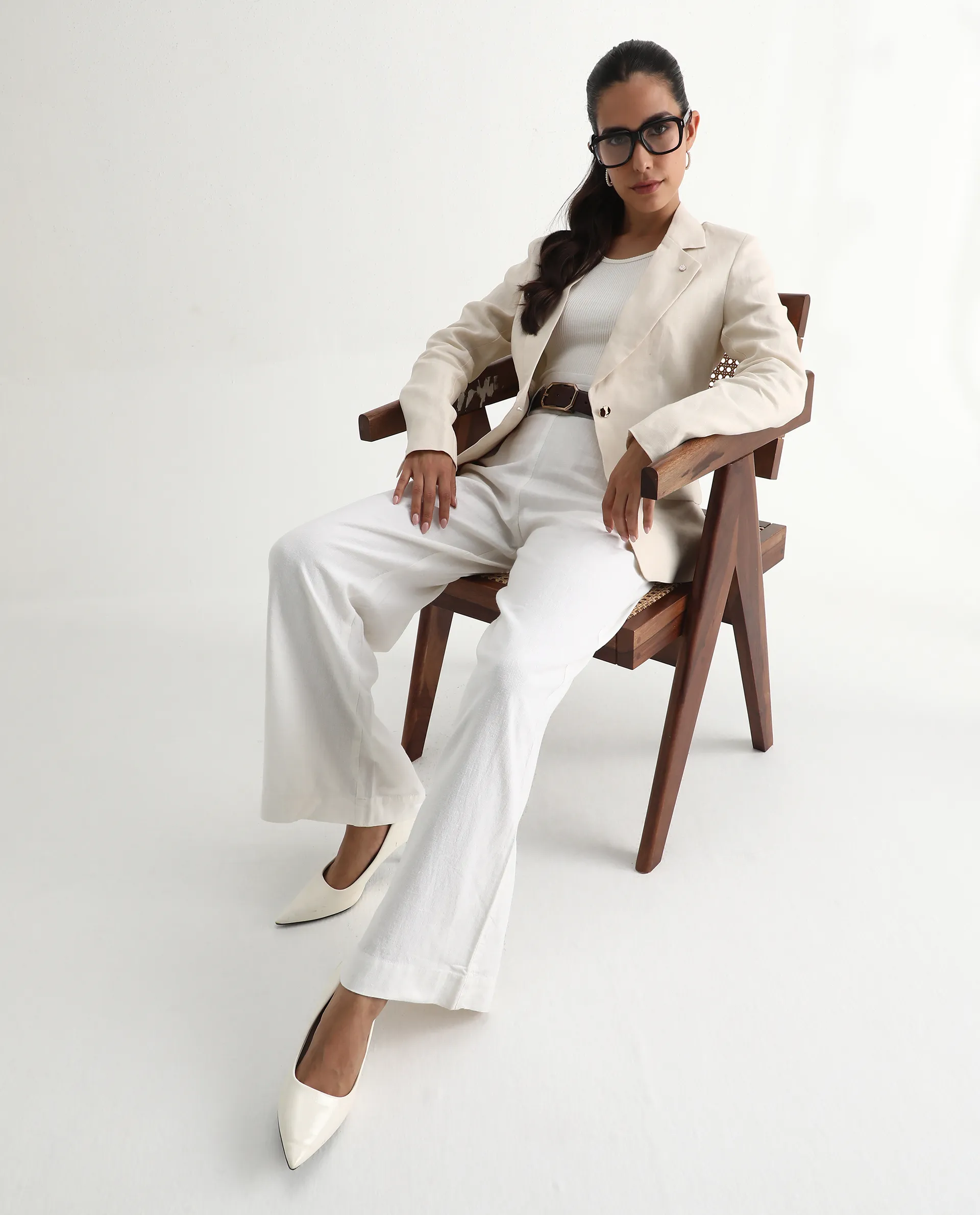 Rareism Women's Arid White Cotton Blend Plain Ankle Length Wide Trouser - Image 2