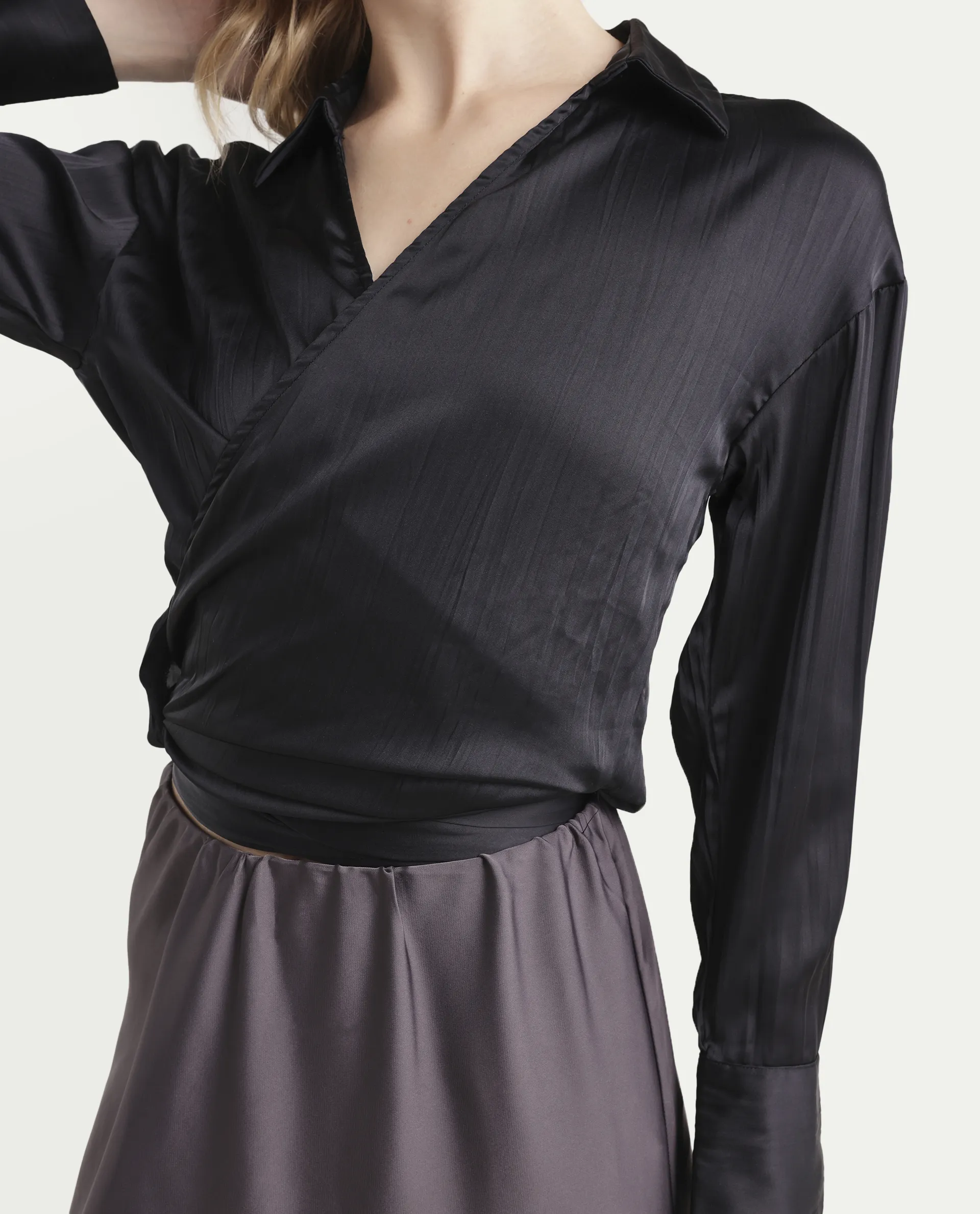 Rareism Women's Arinko Black Polyester V-Neck Plain Cuffed Sleeve Regular Fit Top - Image 3