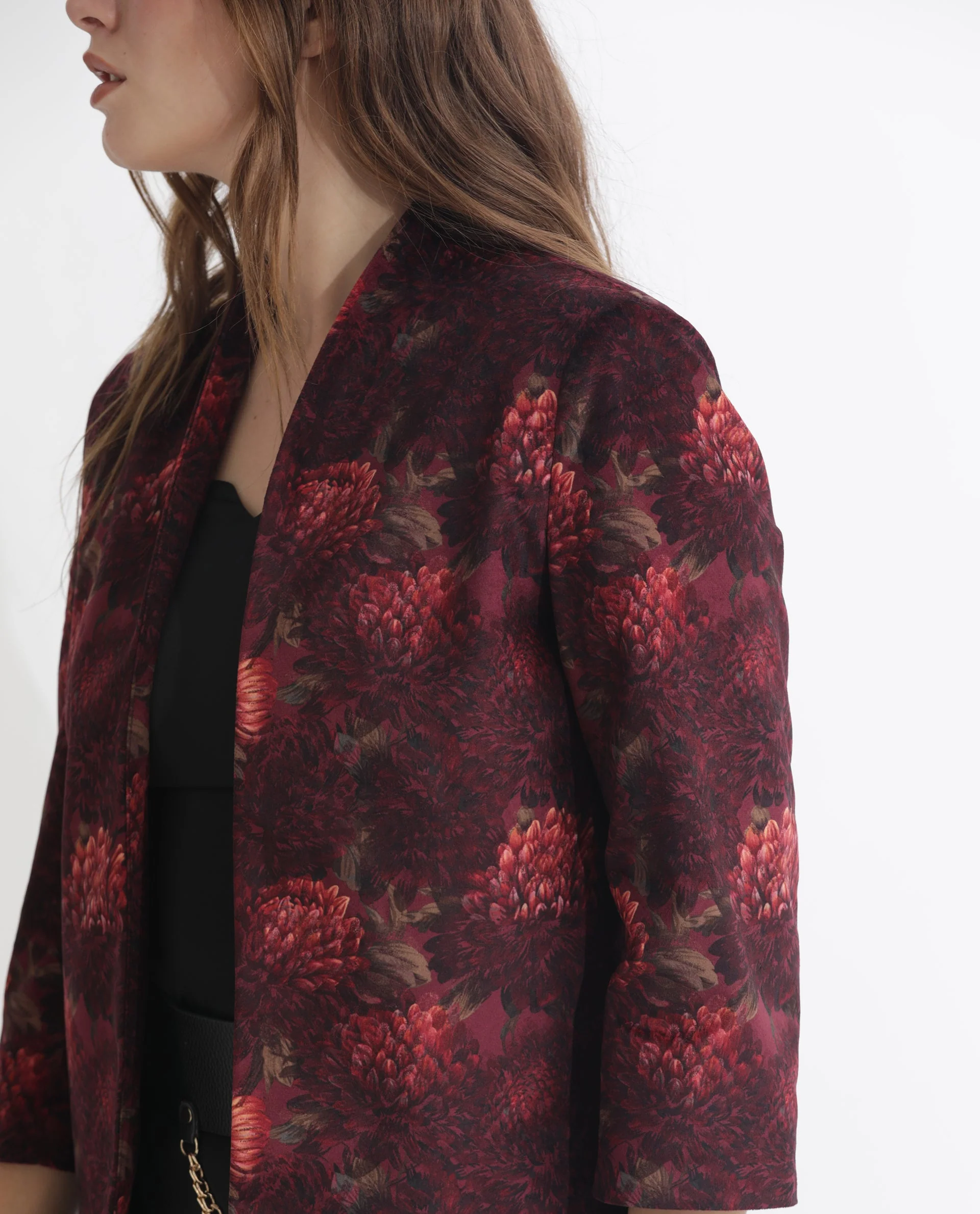 Rareism Women's Arizu Maroon Velvet Collarless Floral Print Regular Fit Shrug - Image 3