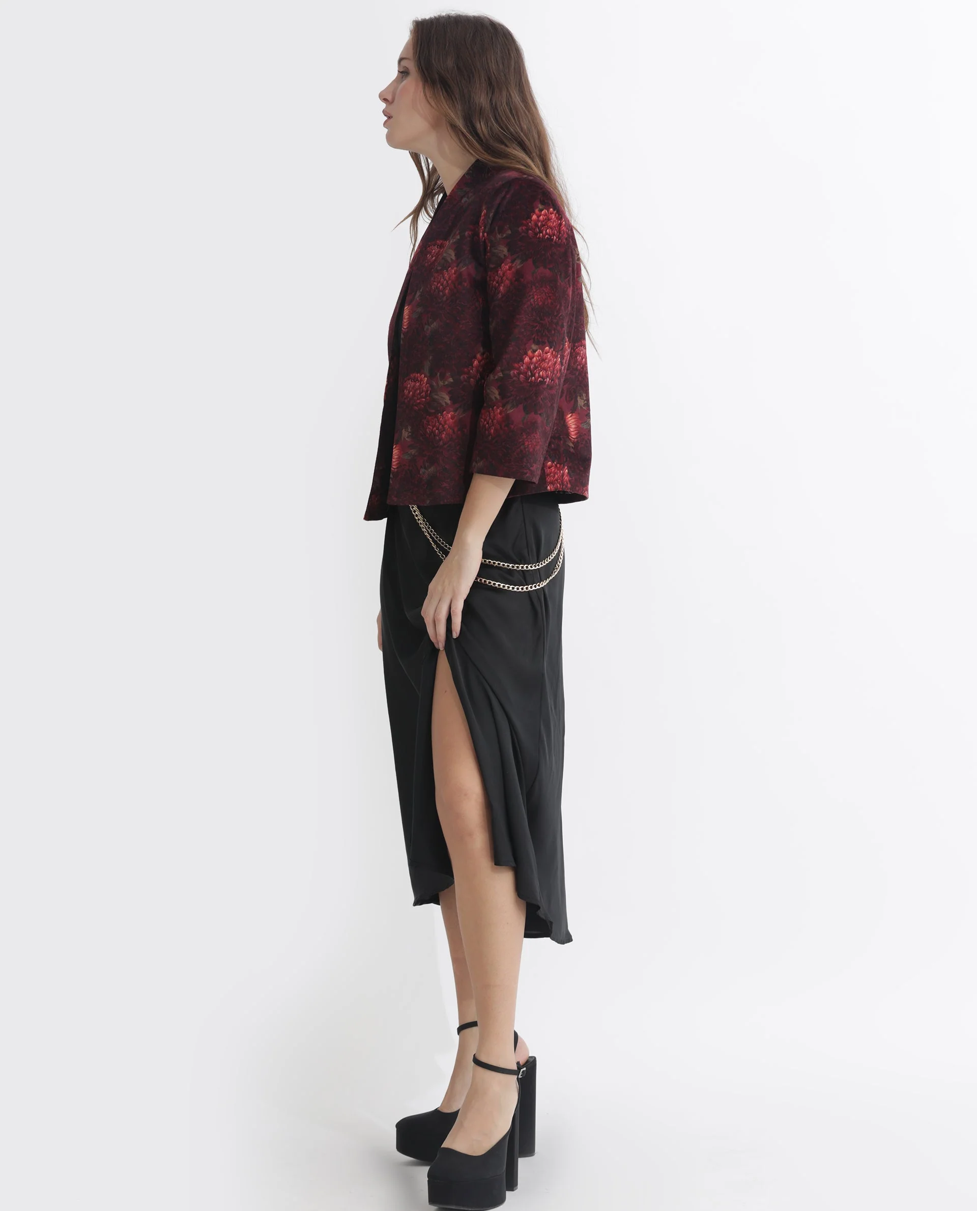 Rareism Women's Arizu Maroon Velvet Collarless Floral Print Regular Fit Shrug - Image 5
