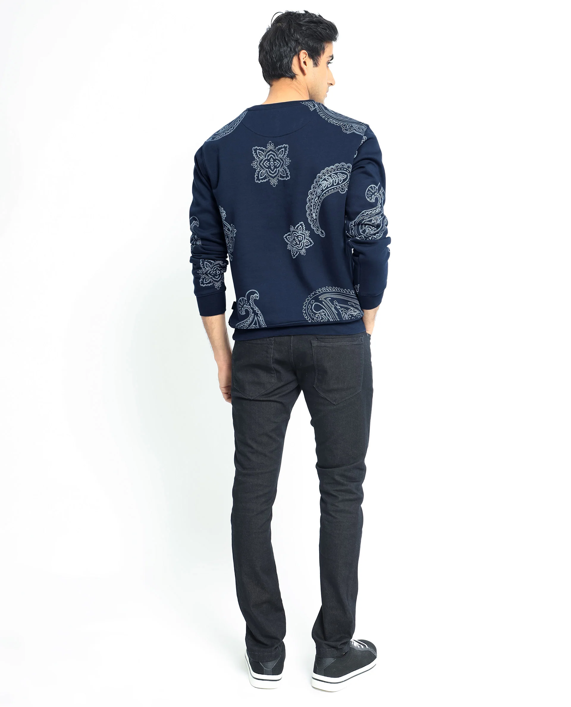 Rare Rabbit Men's Arloo Navy Cotton Graphic Print Regular Fit Full Sleeve Crew Neck Sweatshirt - Image 10