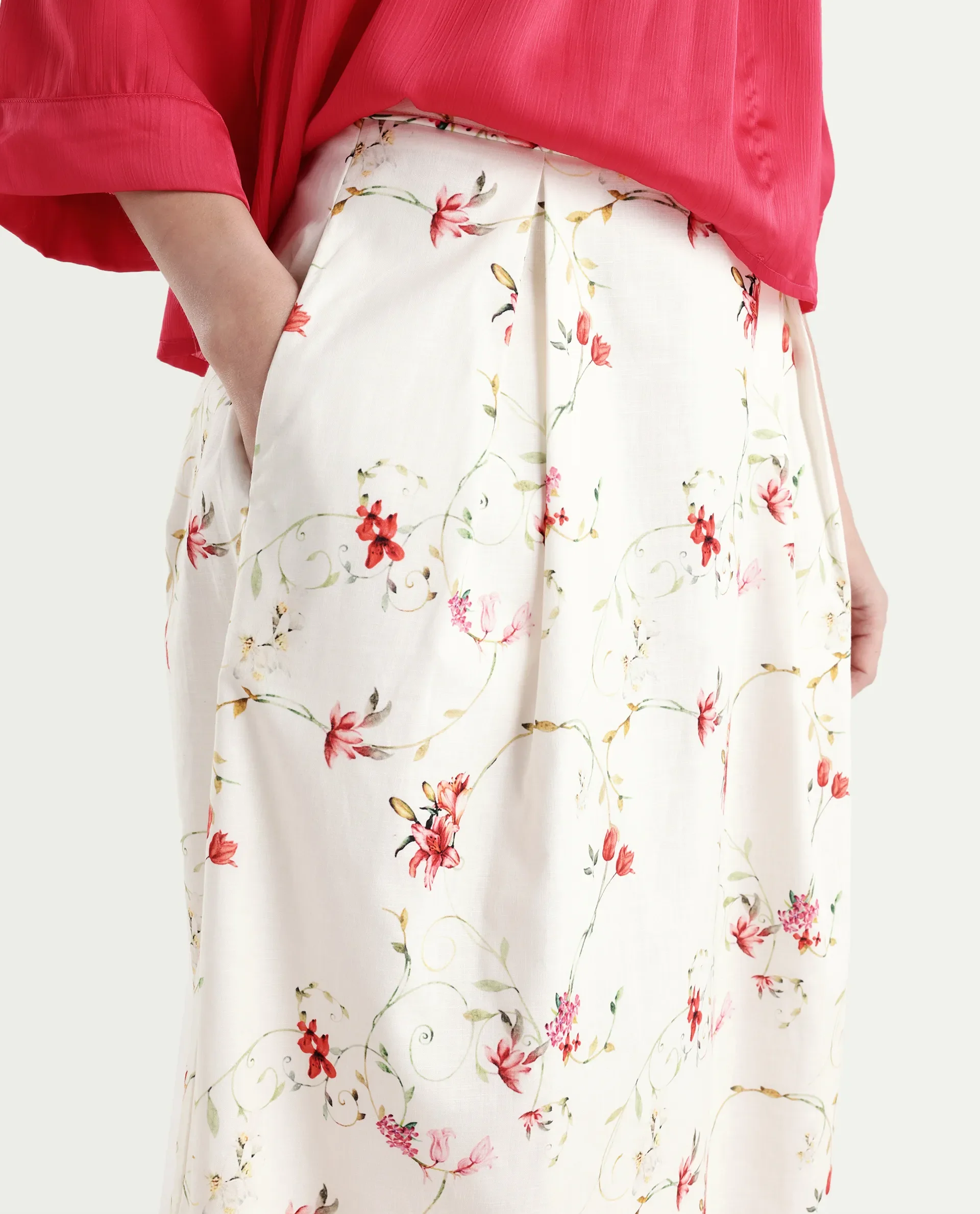Rareism Women's Aroy-B Off White Cotton A-Line Floral Print Skirt - Image 4
