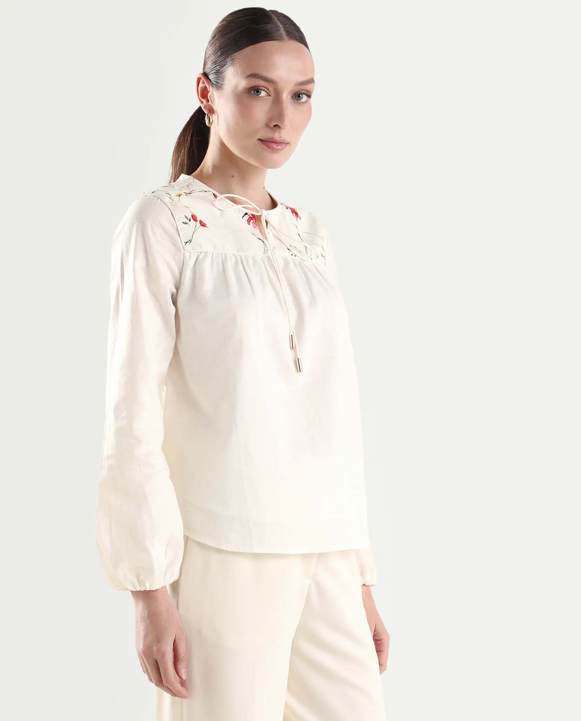 Rareism Women's Aroy-T Off White Cotton Full Sleeve Boxy Printed Top - Image 5