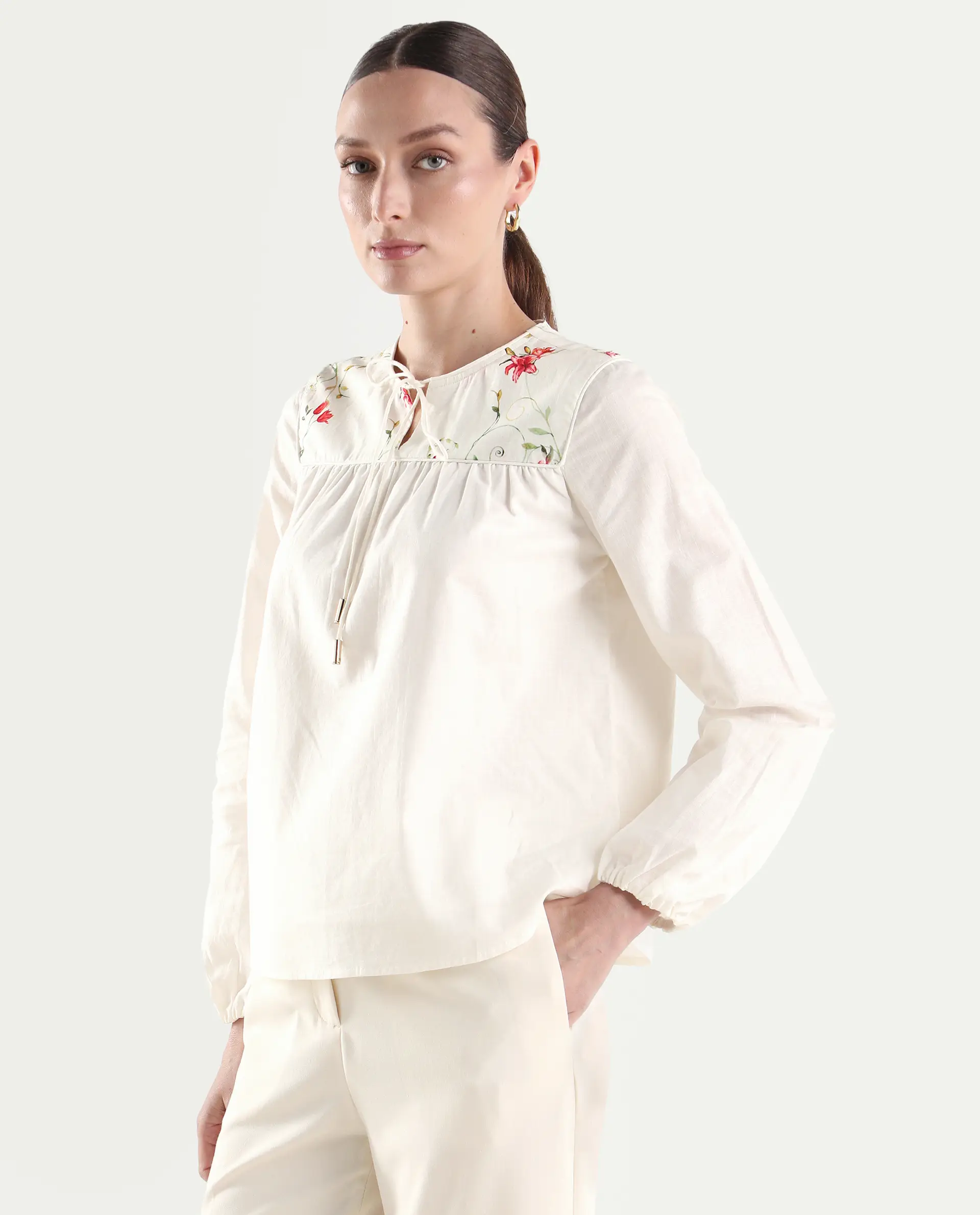 Rareism Women's Aroy-T Off White Cotton Full Sleeve Boxy Printed Top - Image 6