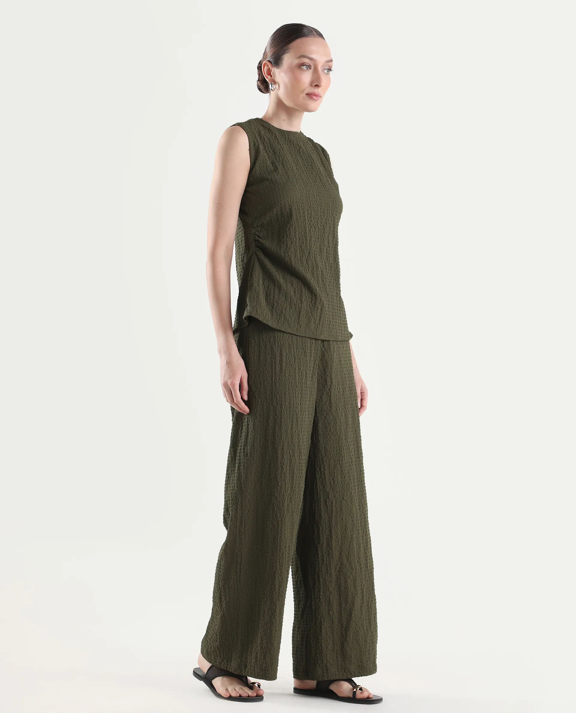 Rareism Women's Arrix-B Olive Polyester Wide Plain Trouser - Image 6
