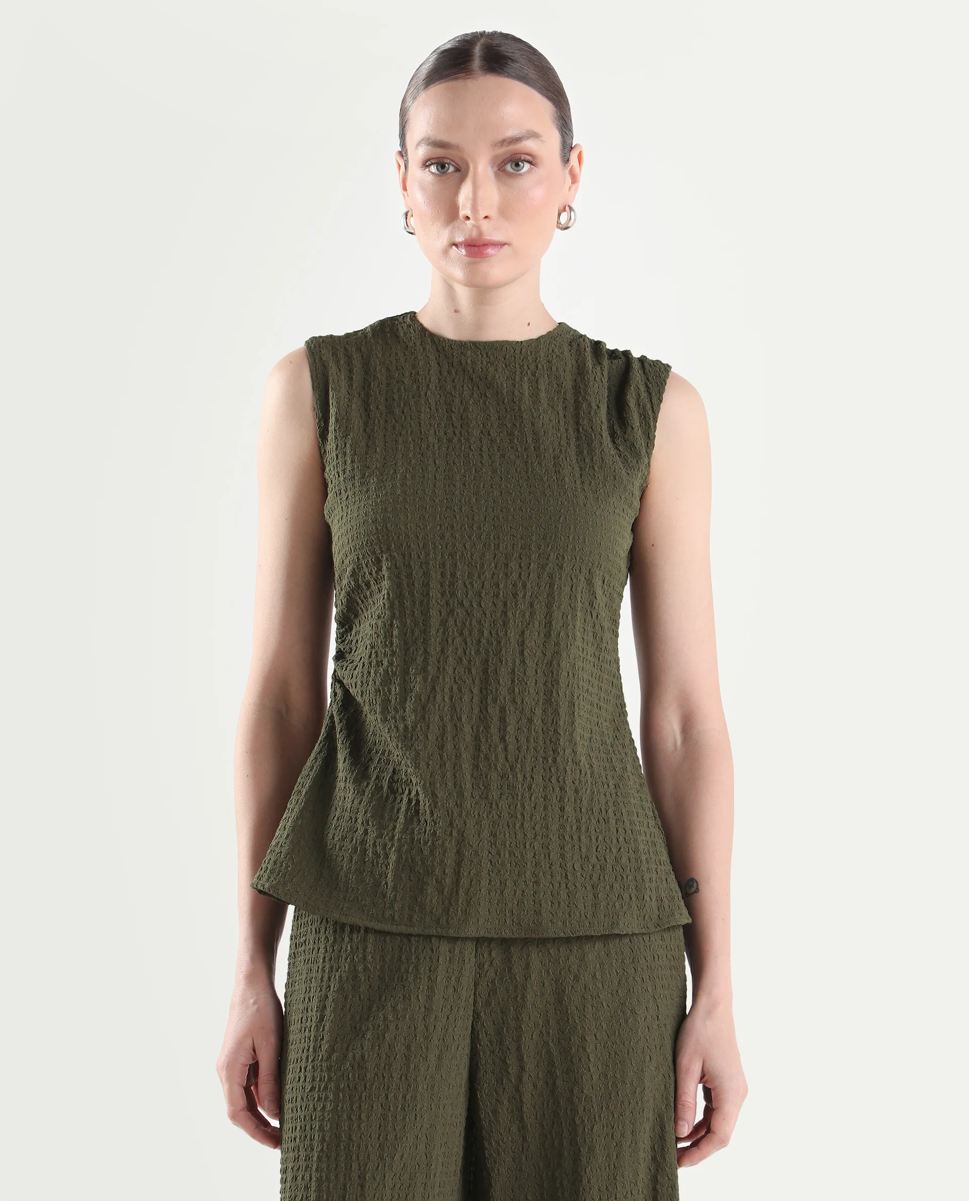 Rareism Women's Arrix-T Olive Polyester Sleeveless Regular Fit Plain Top - Image 3