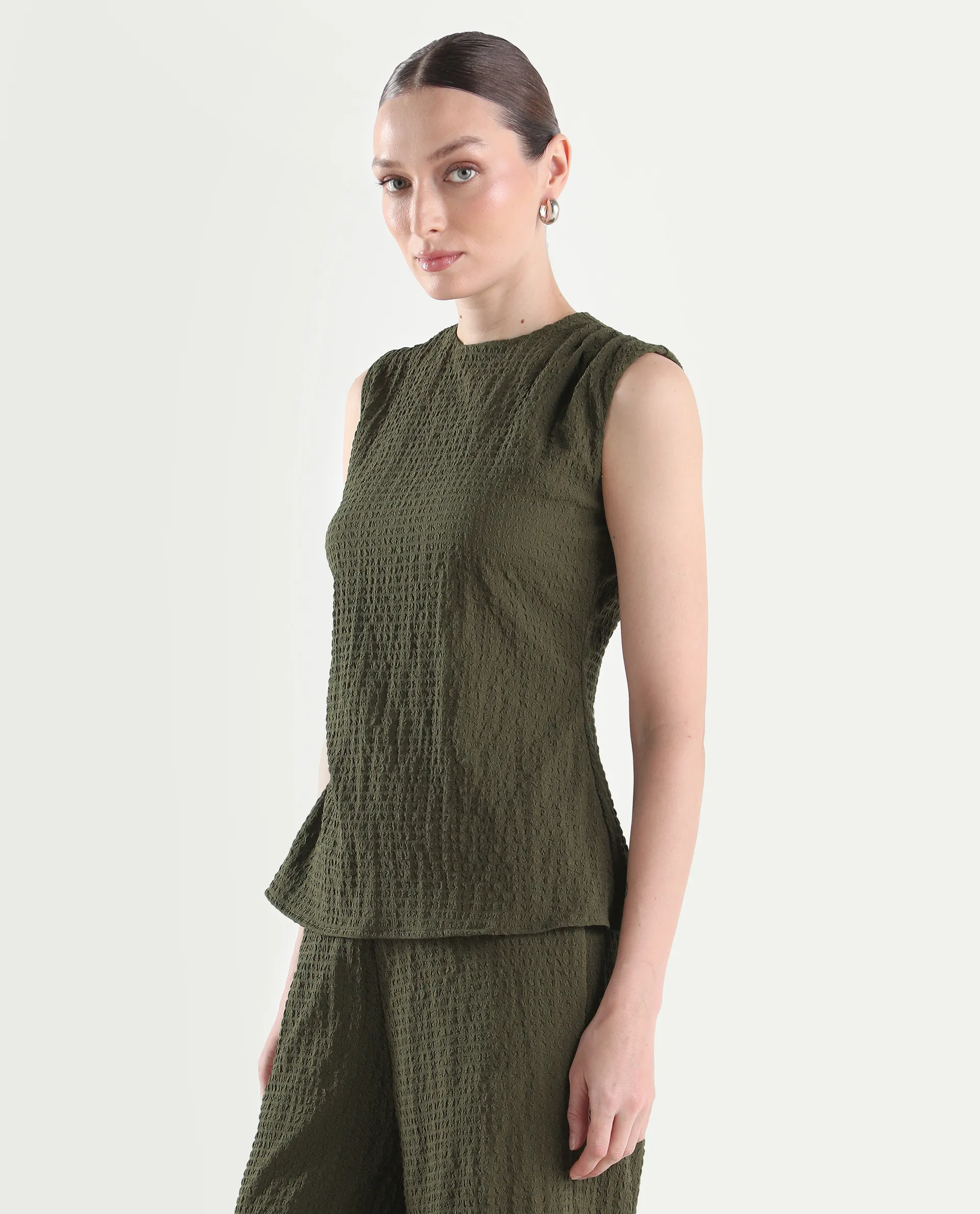 Rareism Women's Arrix-T Olive Polyester Sleeveless Regular Fit Plain Top - Image 5