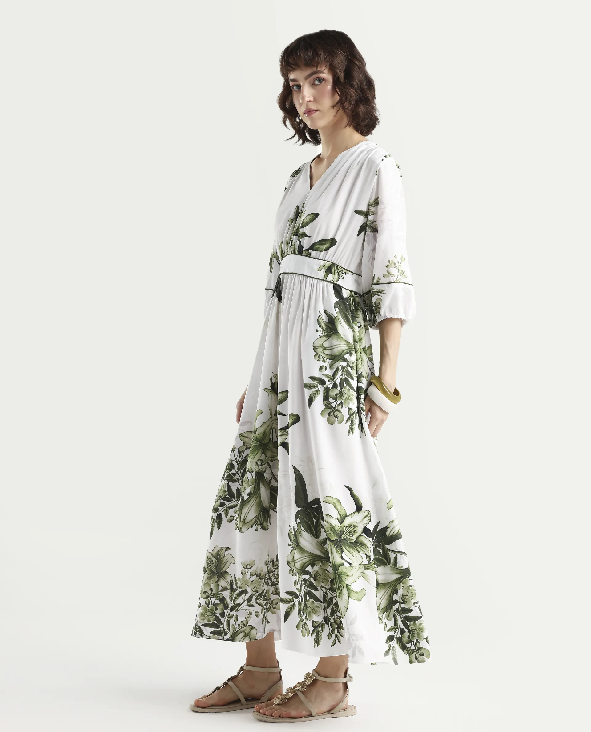 Rareism Women's Arsyn Off White Viscose Half Sleeve V-Neck Fit And Flare Floral Print Dress - Image 5