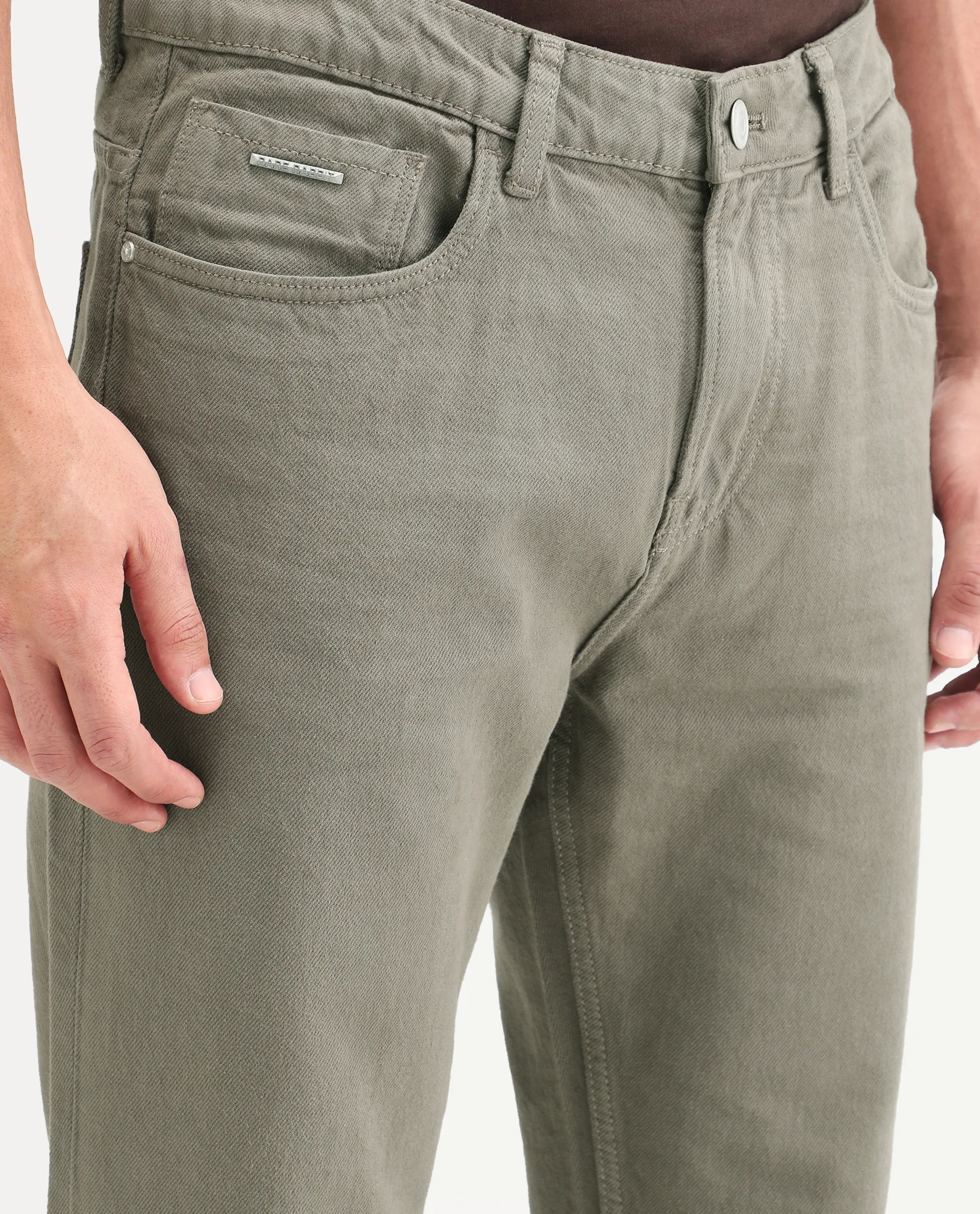 Rare Rabbit Men's Arvi G Green Cotton Fabric Shank And Zipper Kurt Carrot Plain Jeans - Image 3