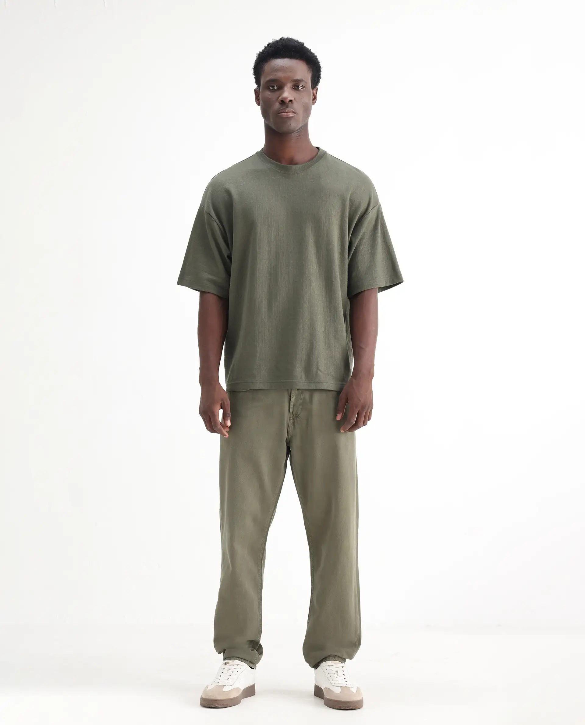 Rare Rabbit Men's Arvi Green Cotton Plain Dond Carrot Fit Jeans - Image 3